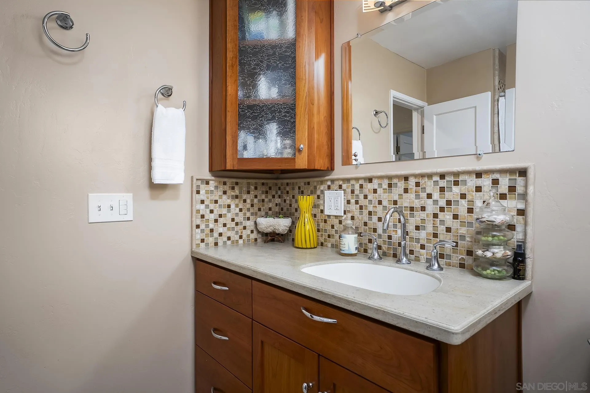 https://cdn.realtyfeed.com/cdn/127/260019433/3f43f3c0d58a935e76538db9ce82fcab.webp