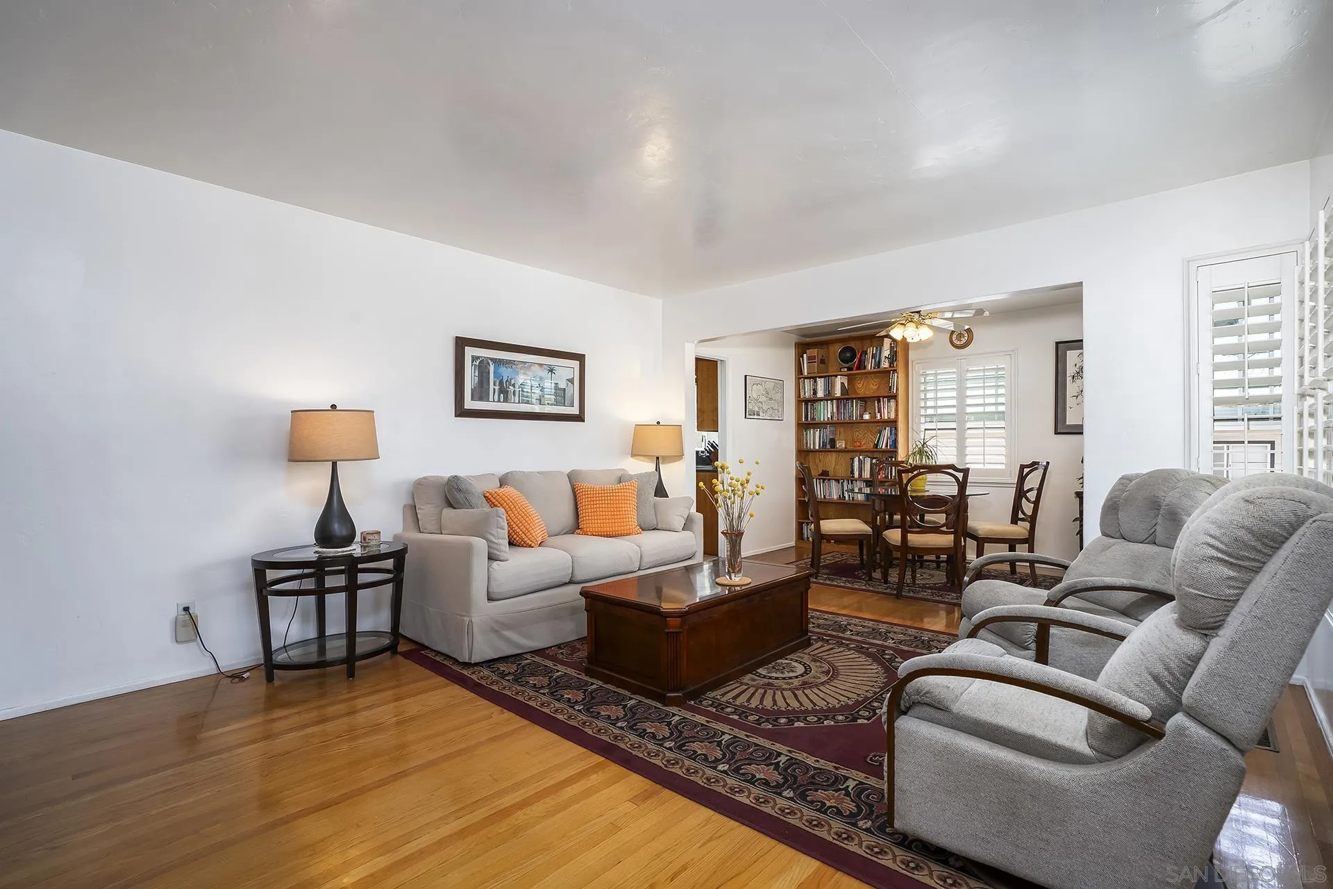 https://cdn.realtyfeed.com/cdn/127/260019433/ba188ce8dd8c42630c258c476fb04693.webp