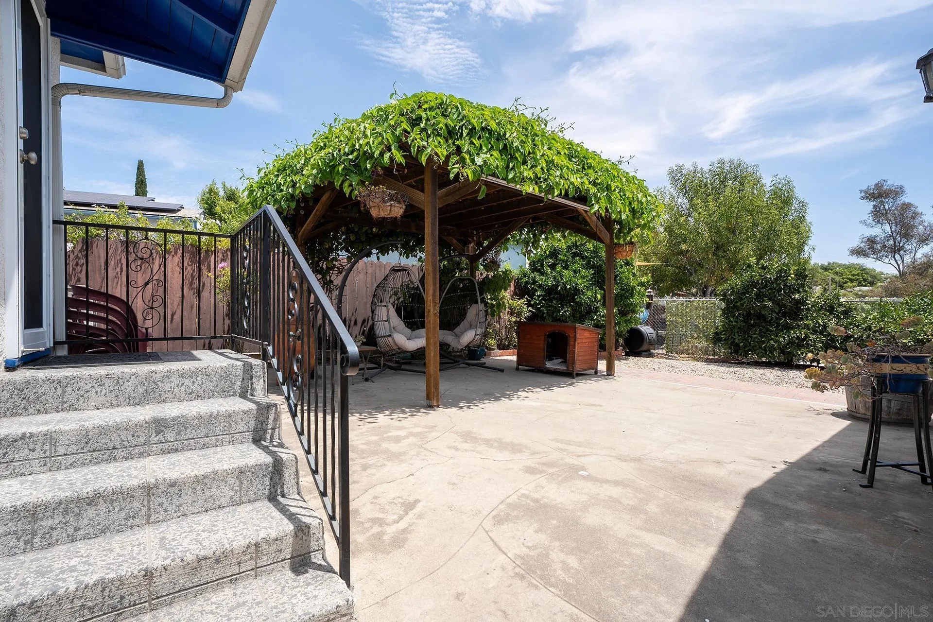 https://cdn.realtyfeed.com/cdn/127/260019433/d59689af143d4c70f6d95a613ee3199f.webp