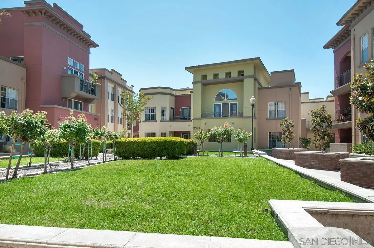 Photo #37: 260019436 Listing: Photo #37