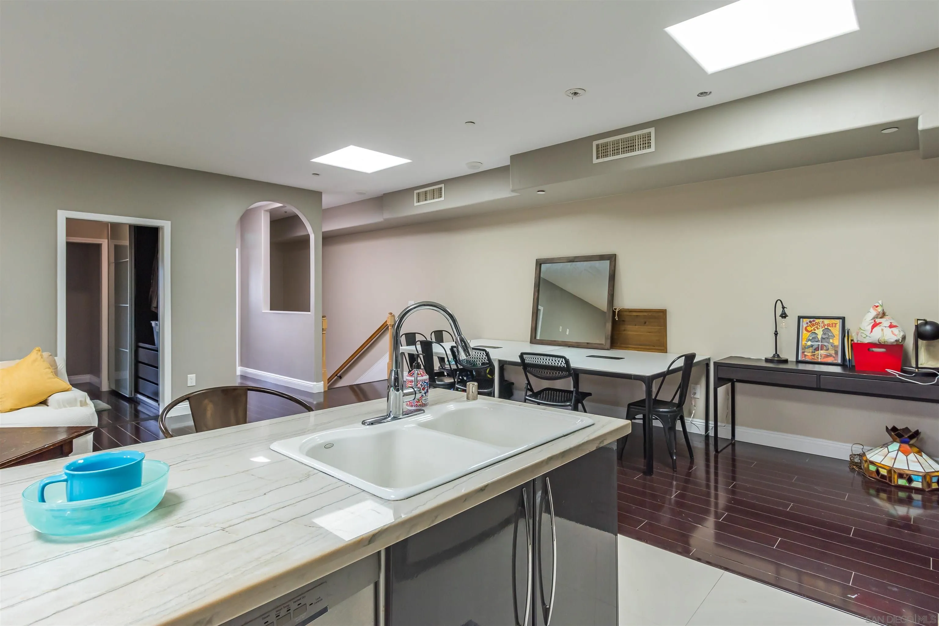 4741 Point Loma Ave Unit 201, San Diego, CA 92106 - Photo 5 of 50, San Diego, CA
