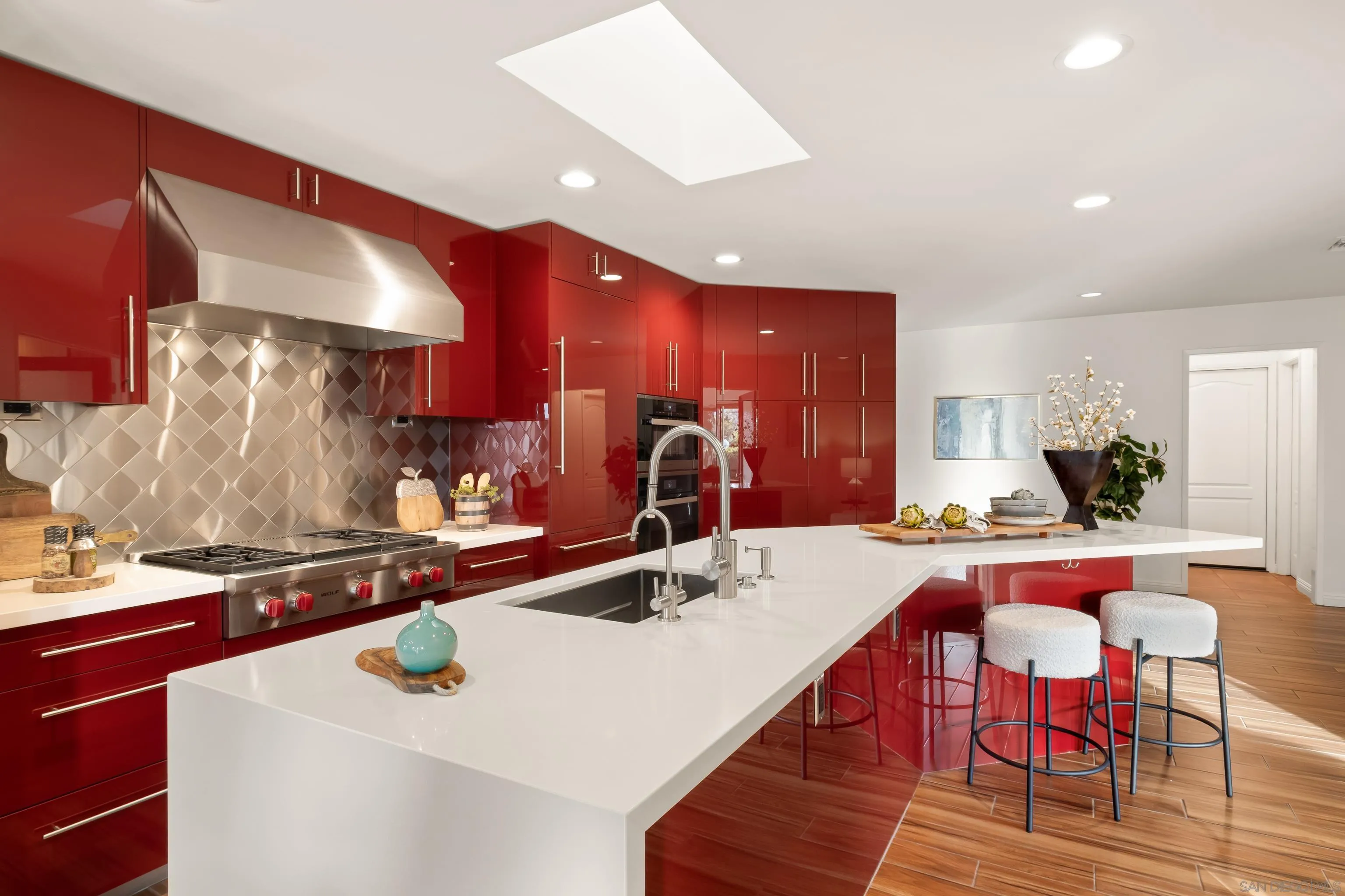 https://cdn.realtyfeed.com/cdn/127/260019438/00a11b1d3d12164e723077e278e6e785.webp