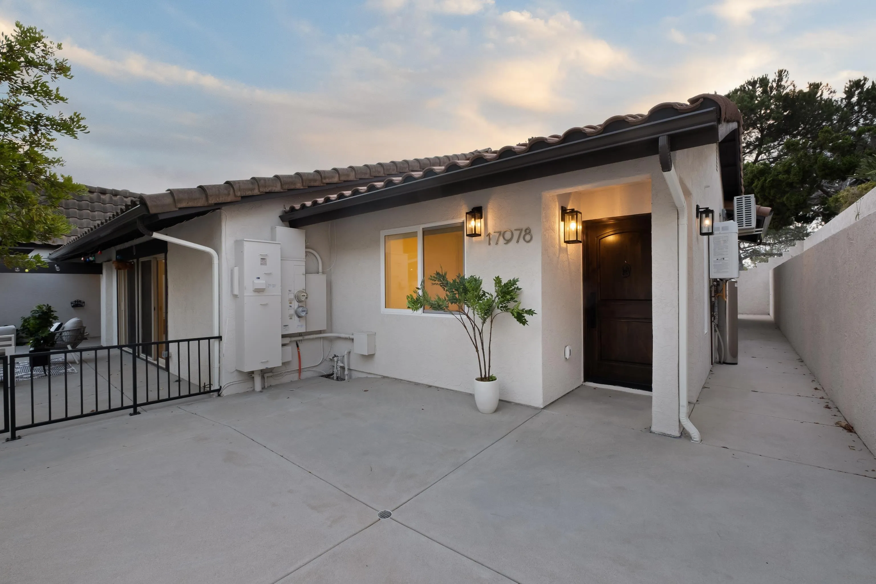 https://cdn.realtyfeed.com/cdn/127/260019438/38b84217dbf1be74cf3820ce8ad5ce59.webp
