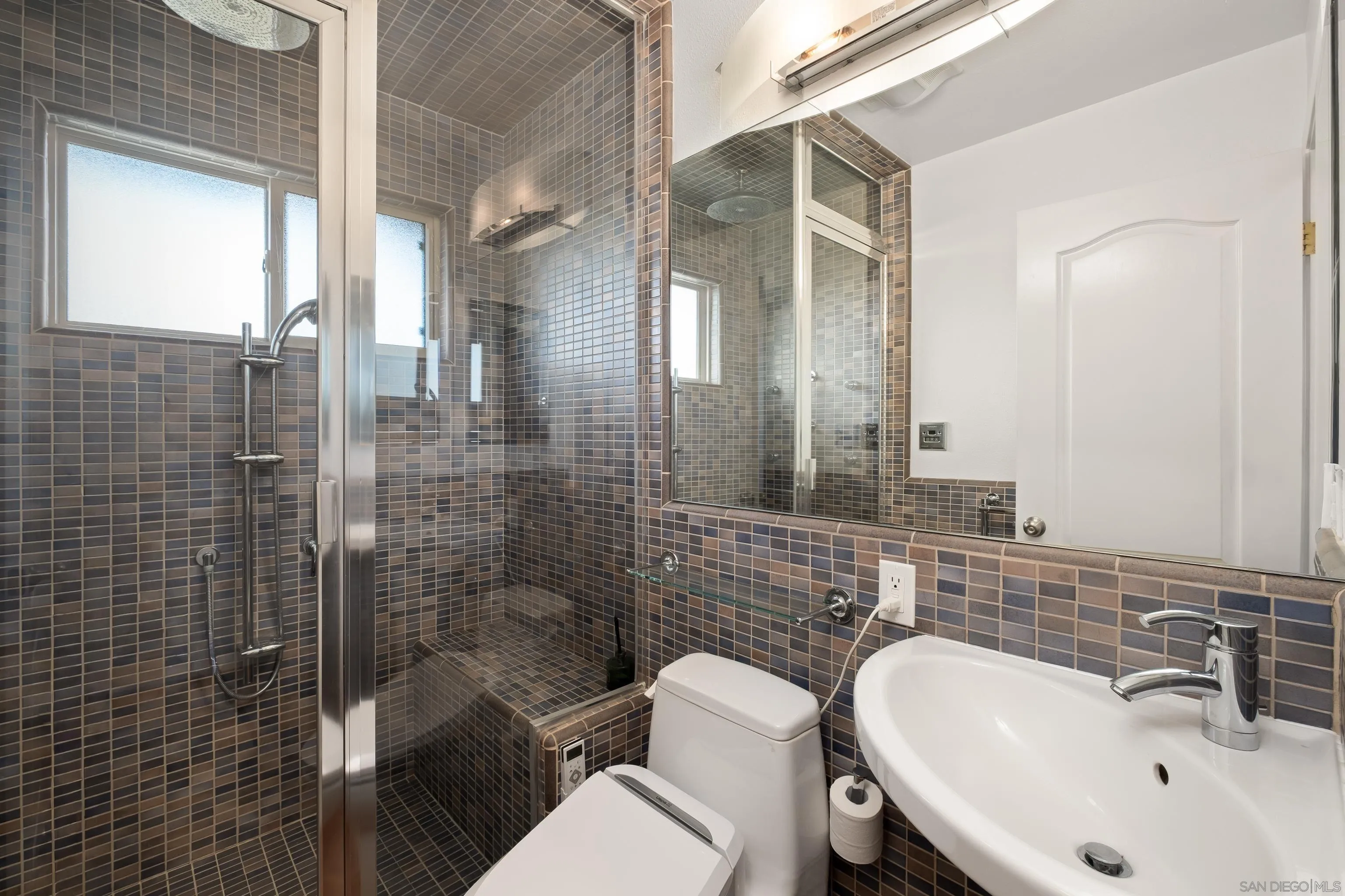 https://cdn.realtyfeed.com/cdn/127/260019438/b34c0edafb395c8c98a86dbe96a48d55.webp