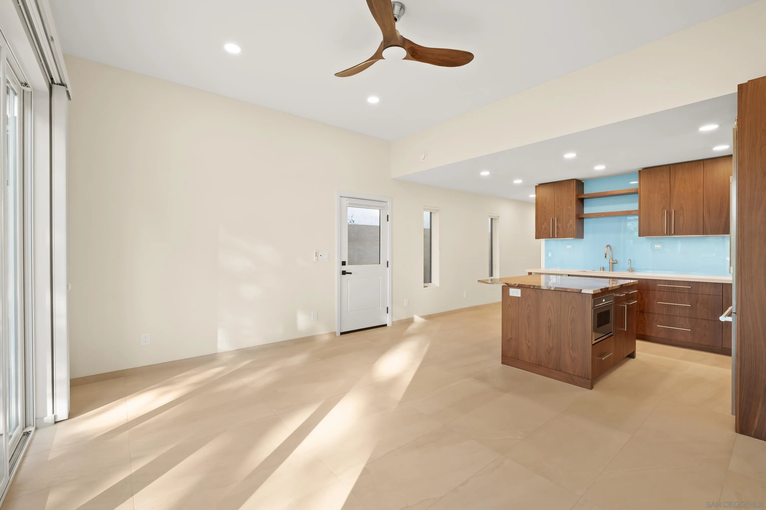 https://cdn.realtyfeed.com/cdn/127/260019438/ba8fcfc5958c43046ad18d1829bc8184.webp