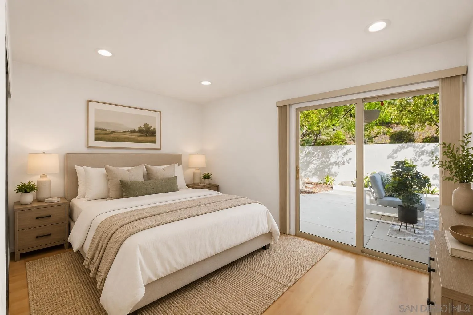 https://cdn.realtyfeed.com/cdn/127/260019438/c1fdbc3c299a015a10413e219d4271f8.webp