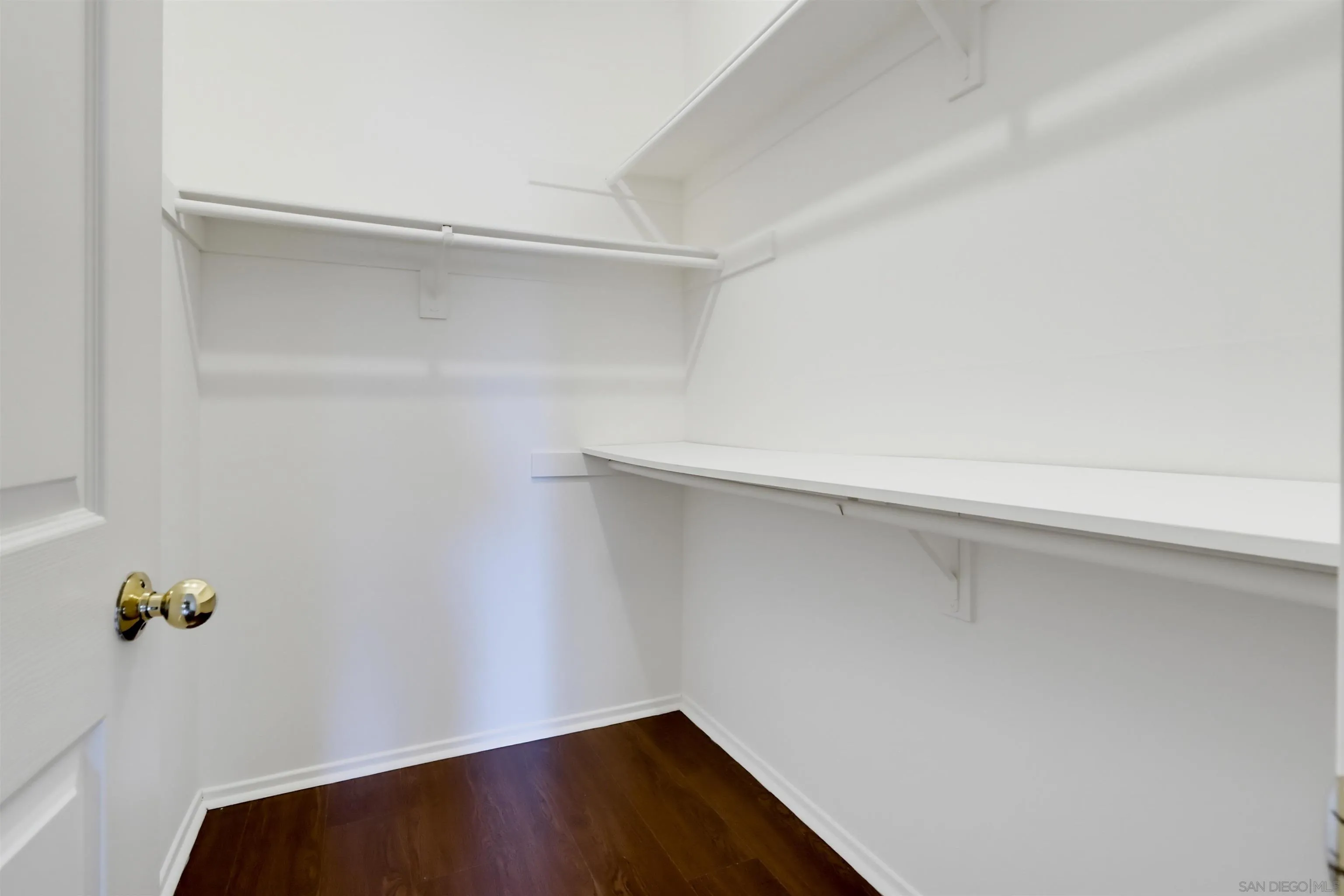 Photo #19: 260019443 Listing: Photo #19