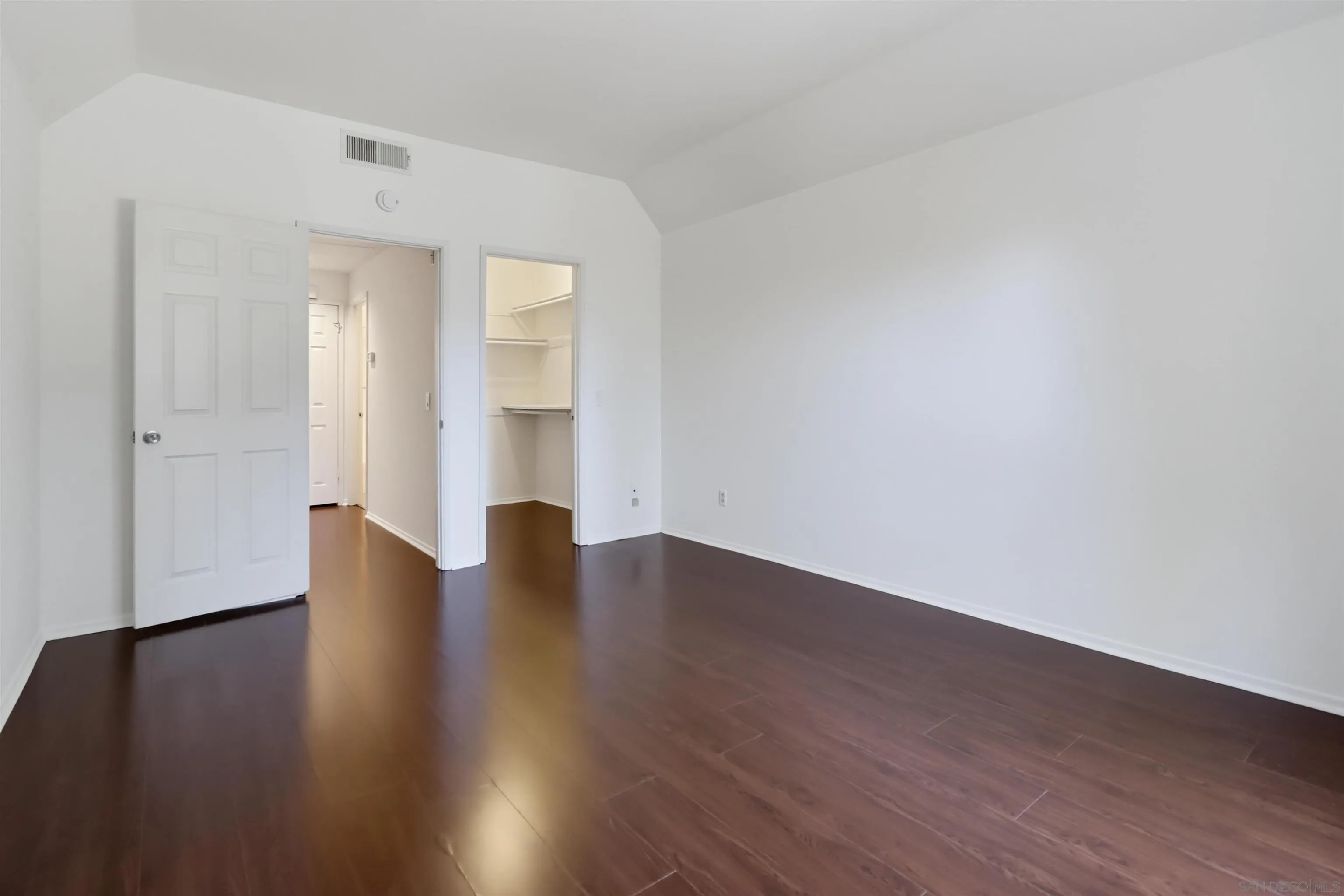 Photo #18: 260019443 Listing: Photo #18