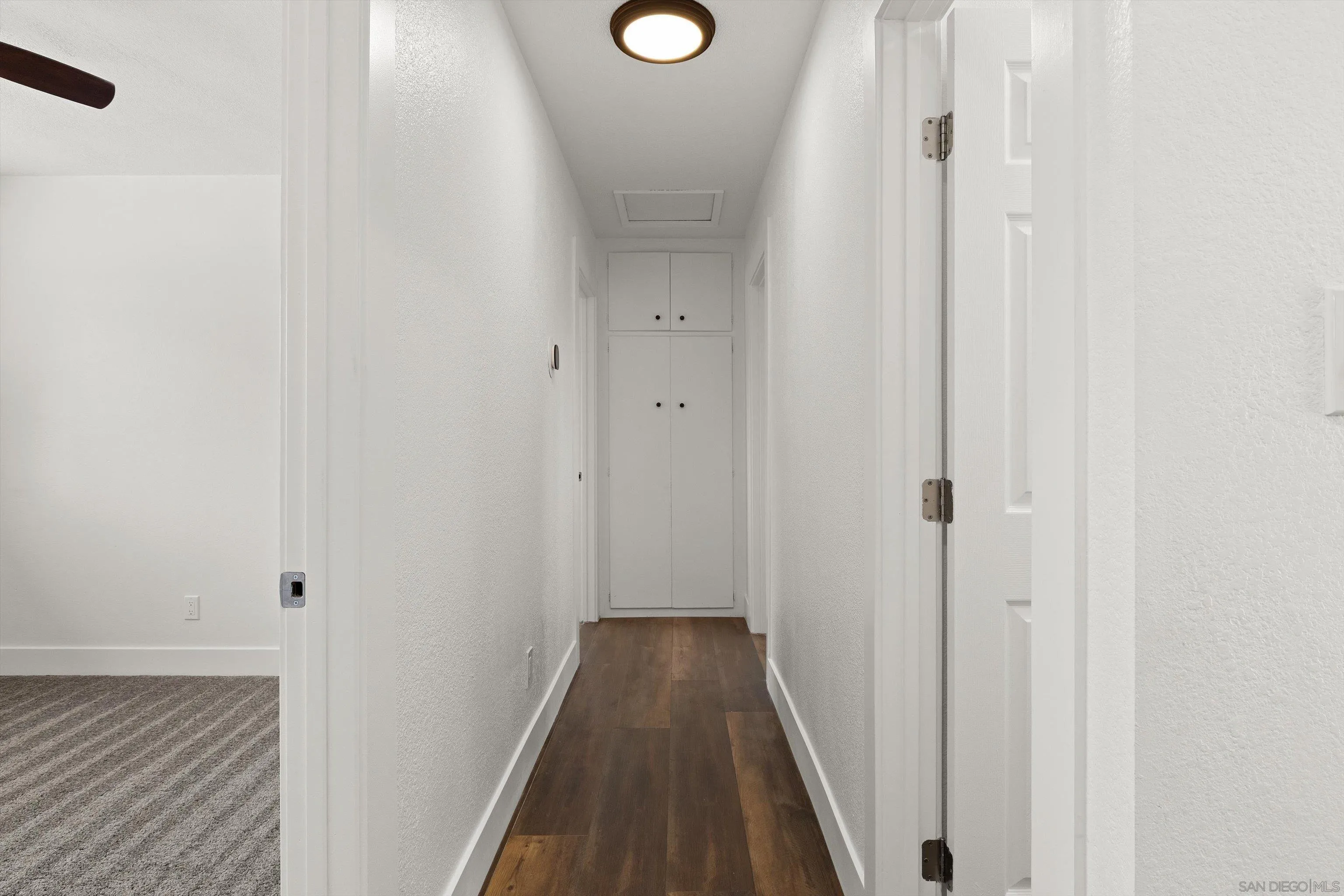 https://cdn.realtyfeed.com/cdn/127/260019444/370623adbee21167663a09dfbaecb30f.webp