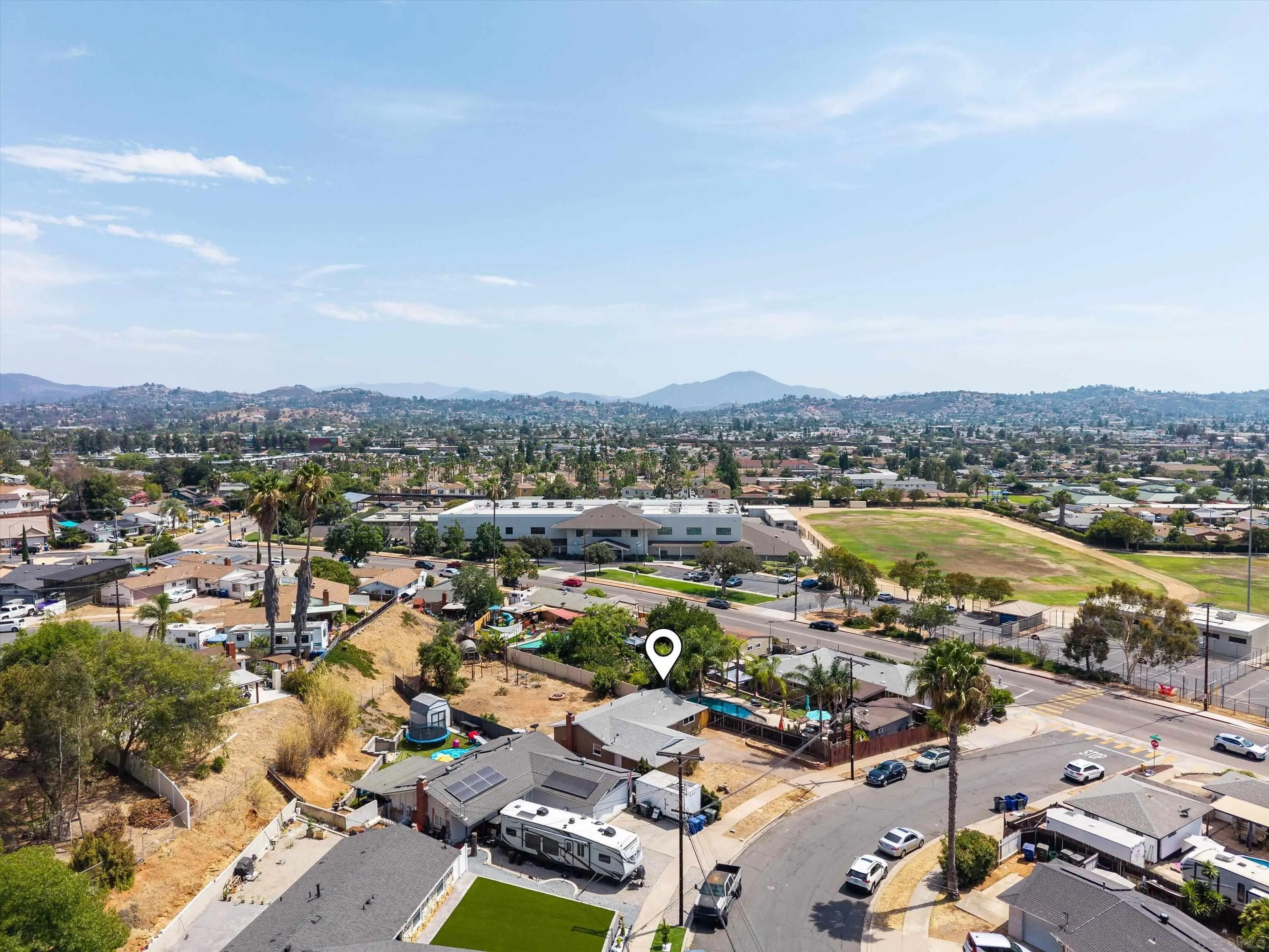 https://cdn.realtyfeed.com/cdn/127/260019444/e221fbe938ec864f385ad32004e1ca08.webp