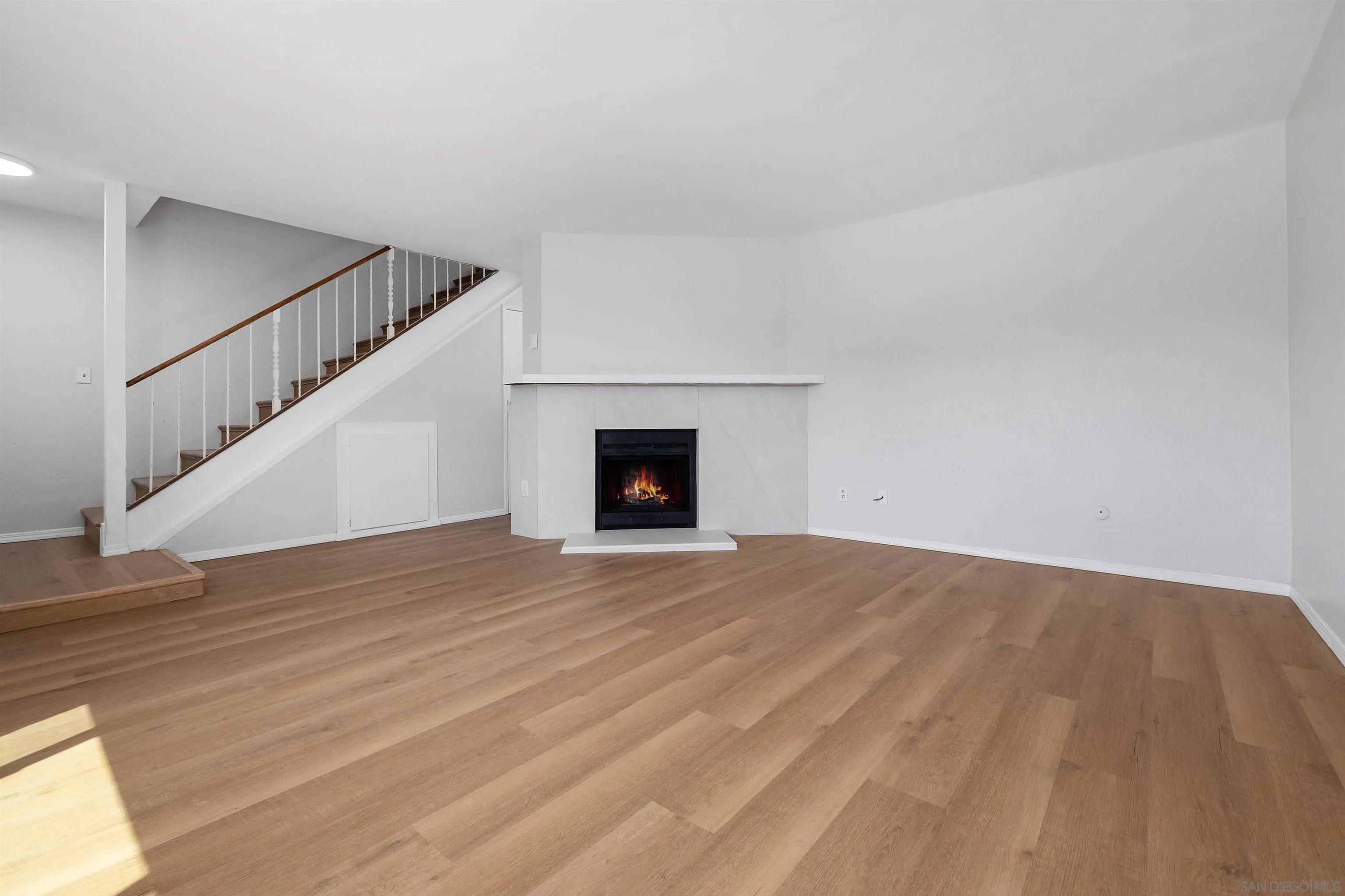 Photo #2: 260019445 Listing: Photo #2