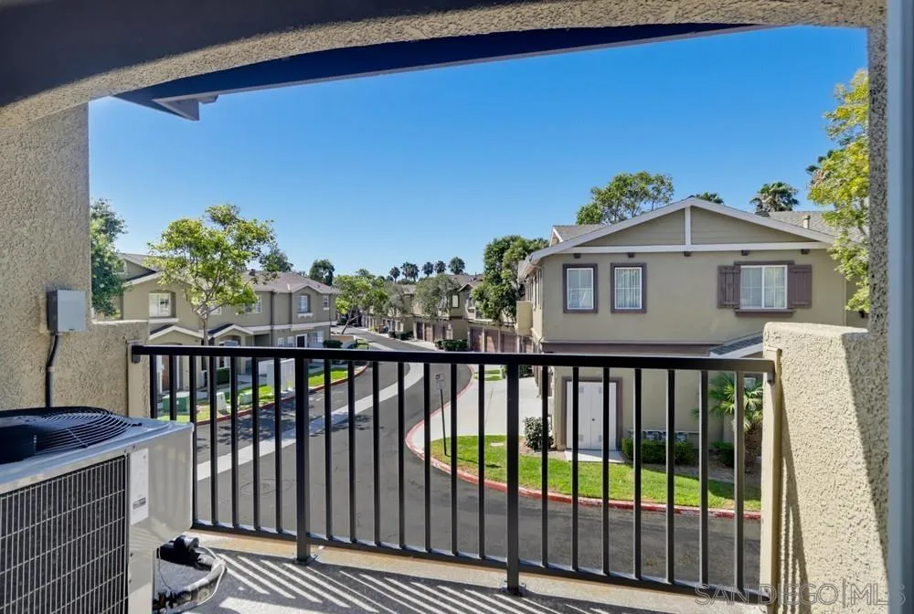 2062 Azure Unit 8, CHULA VISTA, CA 91915 - Photo 3 of 35, Chula Vista, CA
