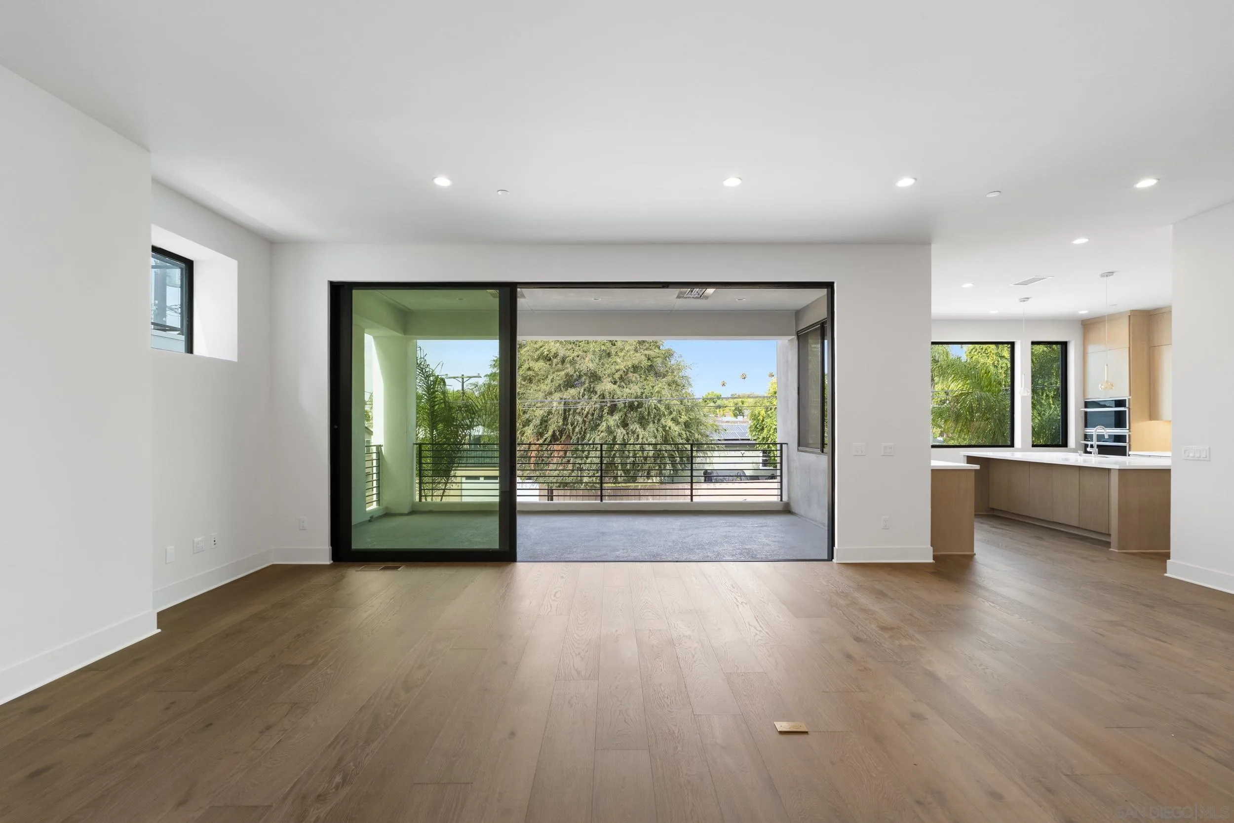https://cdn.realtyfeed.com/cdn/127/260019450/59b304d9435c6c3a047acb4d45ecd168.webp