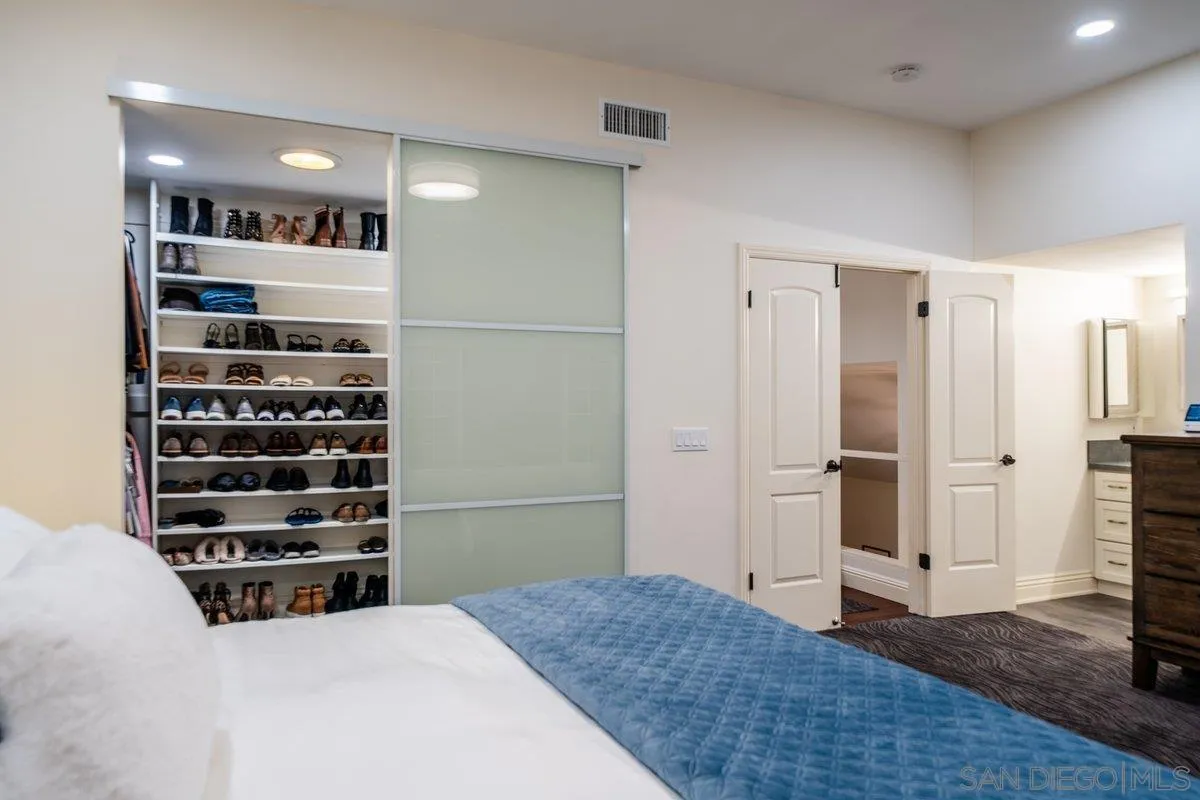 https://cdn.realtyfeed.com/cdn/127/260019452/5ee4347fd54498cd3675cad793df70d3.webp