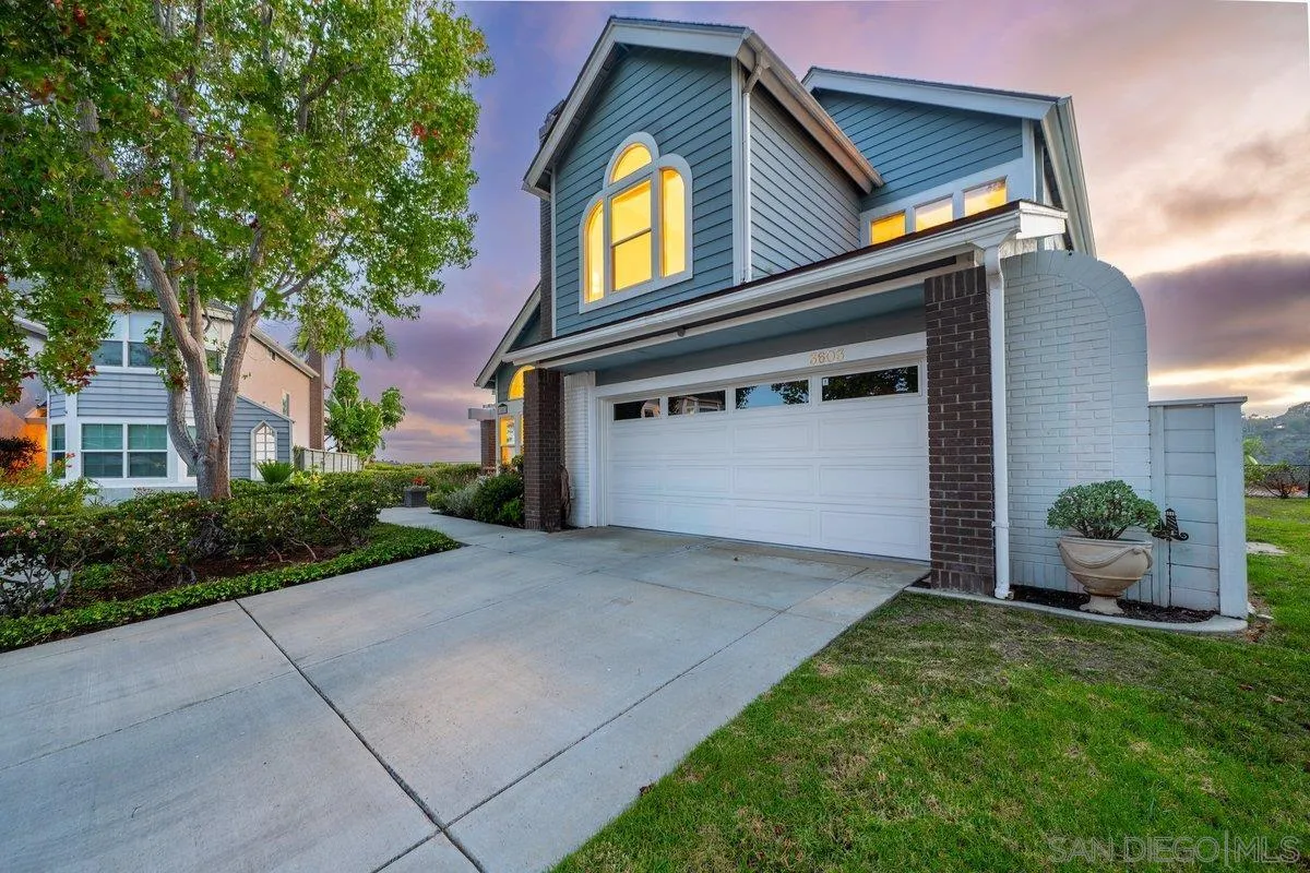 https://cdn.realtyfeed.com/cdn/127/260019452/79bf18a4ea38b952702afb2a6966f5f0.webp