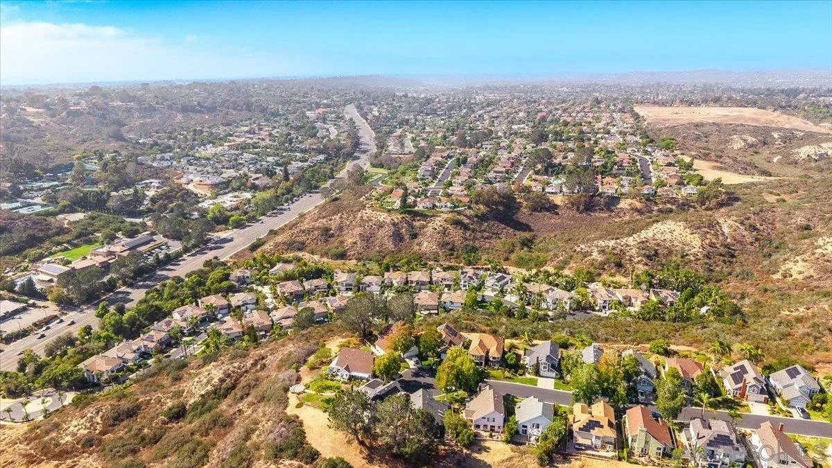 https://cdn.realtyfeed.com/cdn/127/260019452/b1b895fb3f6d52216ec20eb5164f35ae.webp