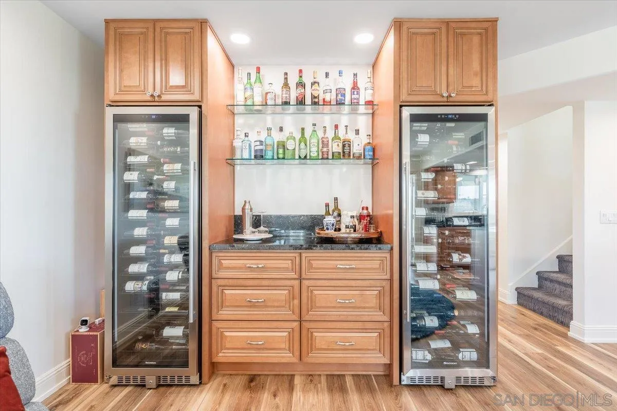 https://cdn.realtyfeed.com/cdn/127/260019452/e1cca928f6f70aeaf84cb277b7f09738.webp