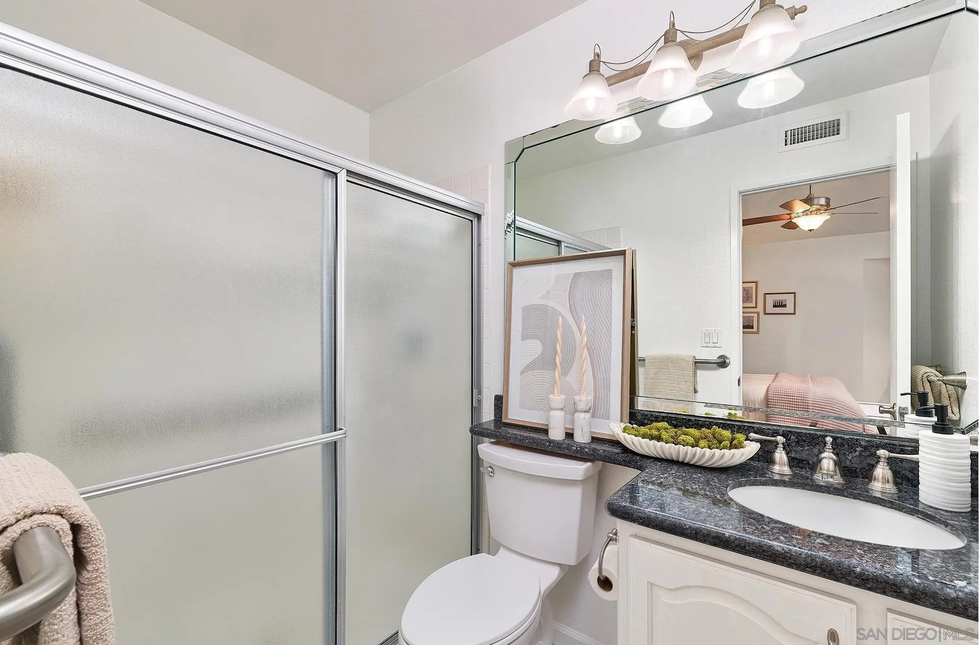 Photo #15: 260019454 Listing: Photo #15