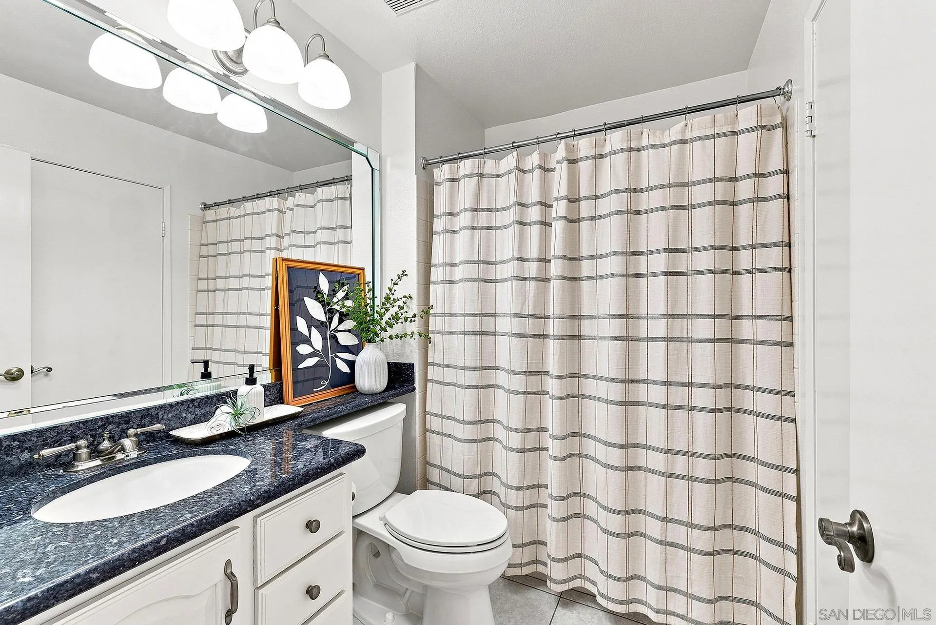 Photo #19: 260019454 Listing: Photo #19