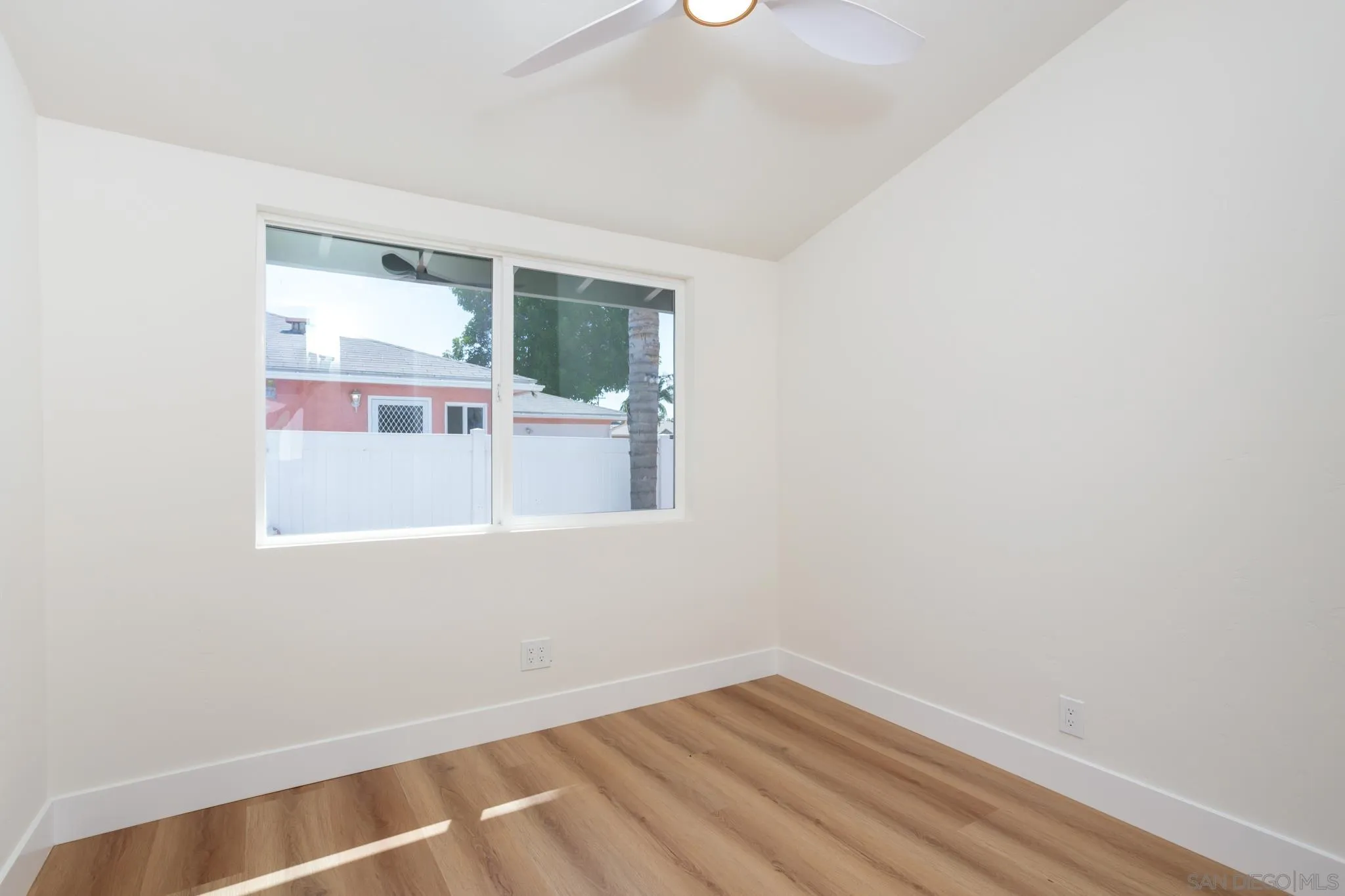 https://cdn.realtyfeed.com/cdn/127/260019456/0712e1fc6265235da40a1d612311e787.webp