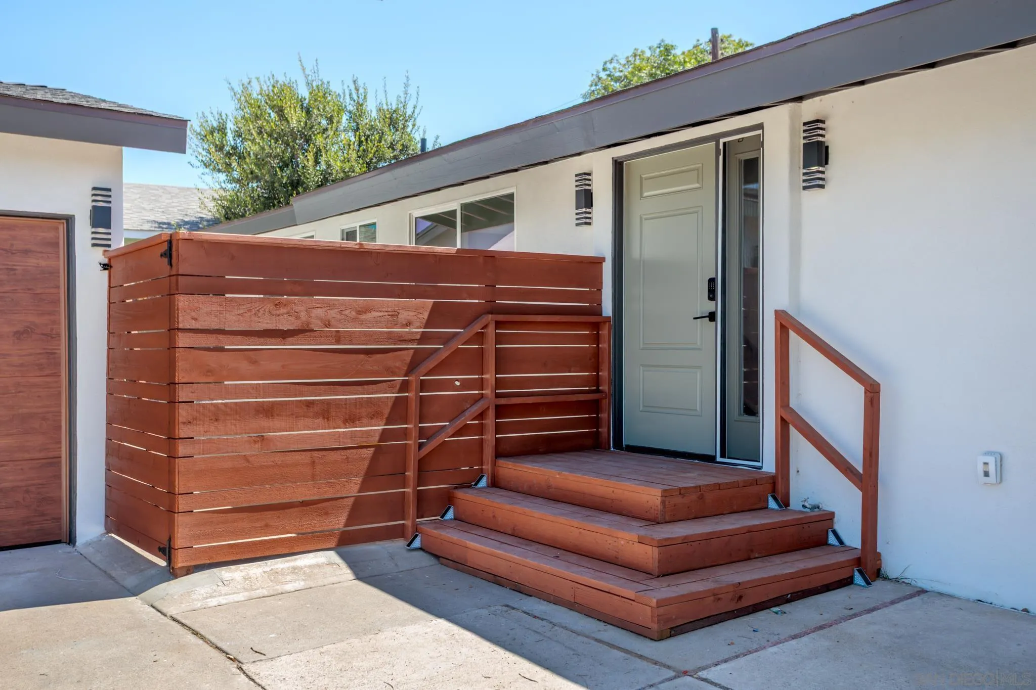 https://cdn.realtyfeed.com/cdn/127/260019456/885f34e412d76ccda7cc2f0d62ec9157.webp