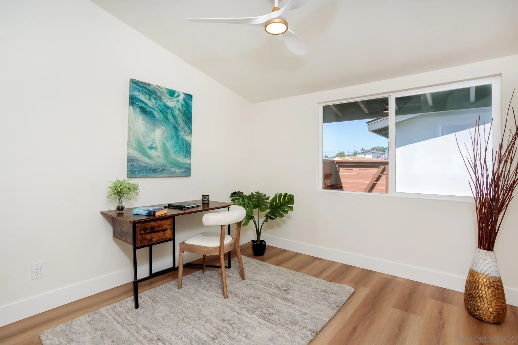 https://cdn.realtyfeed.com/cdn/127/260019456/8dc7e7c0e627901ce696f4801ddd1ce8.webp