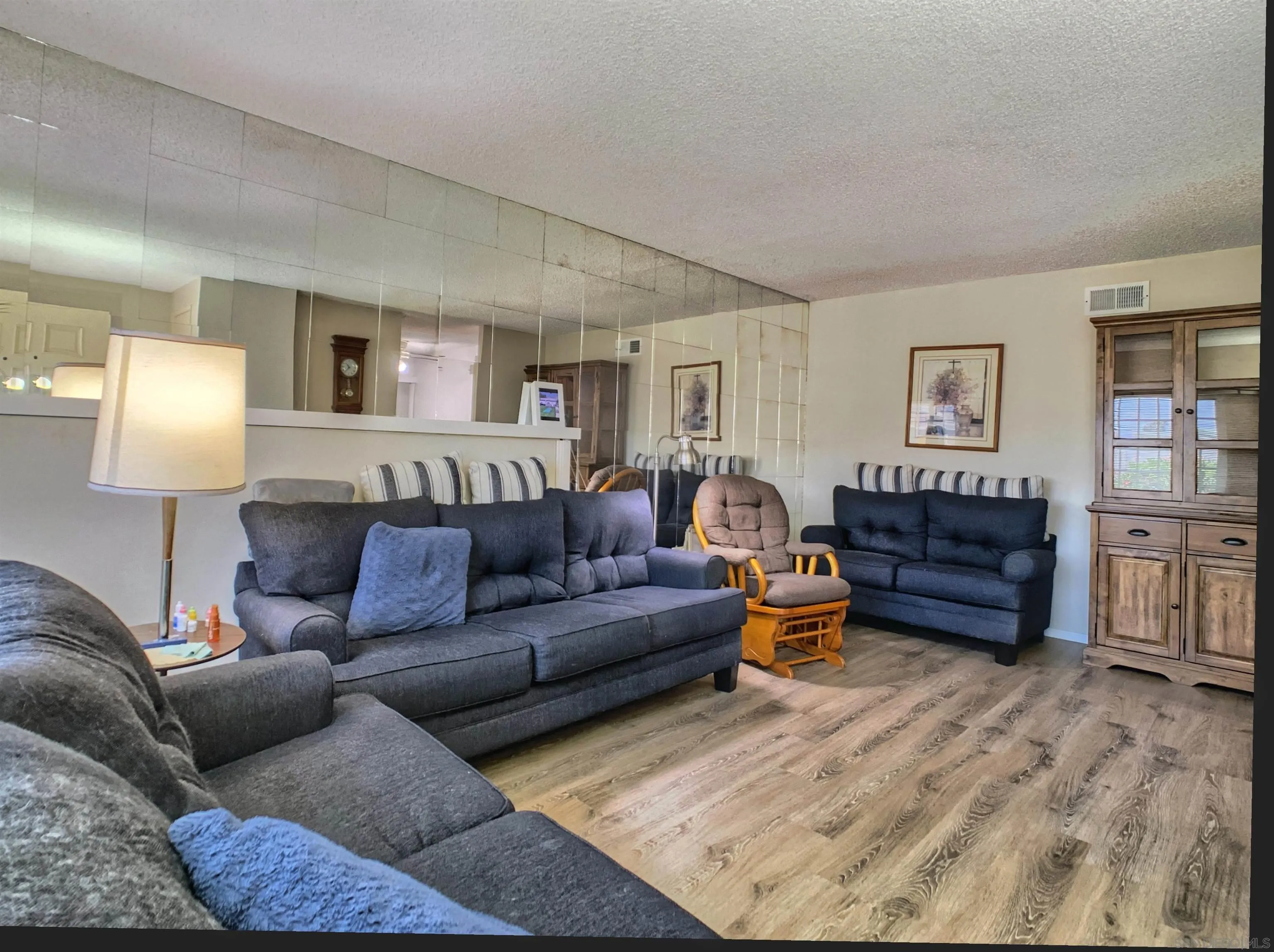 https://cdn.realtyfeed.com/cdn/127/260019458/d716dfae2e462d0cbd7faa768e415681.webp