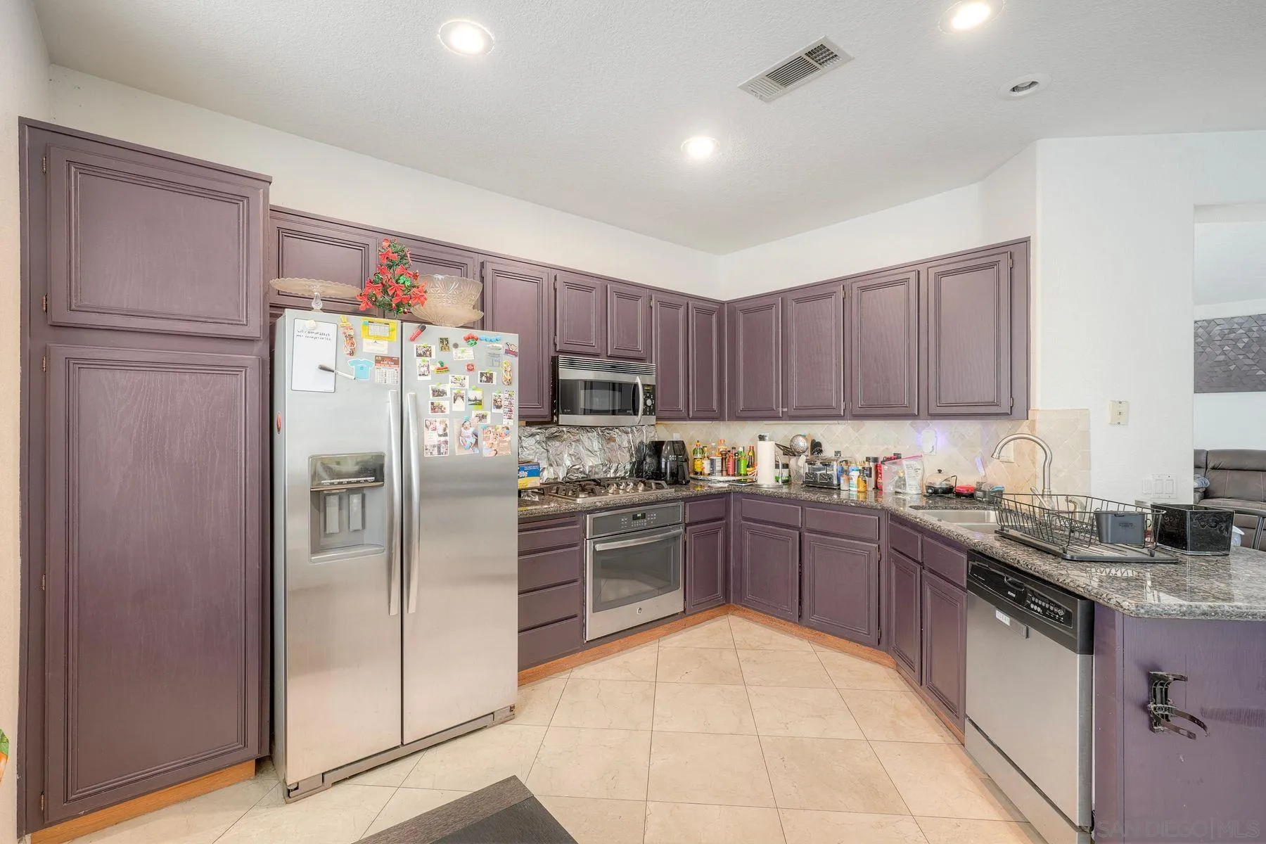 https://cdn.realtyfeed.com/cdn/127/260019459/57c44de37c43d5368b45f1b2c4ba91c7.webp