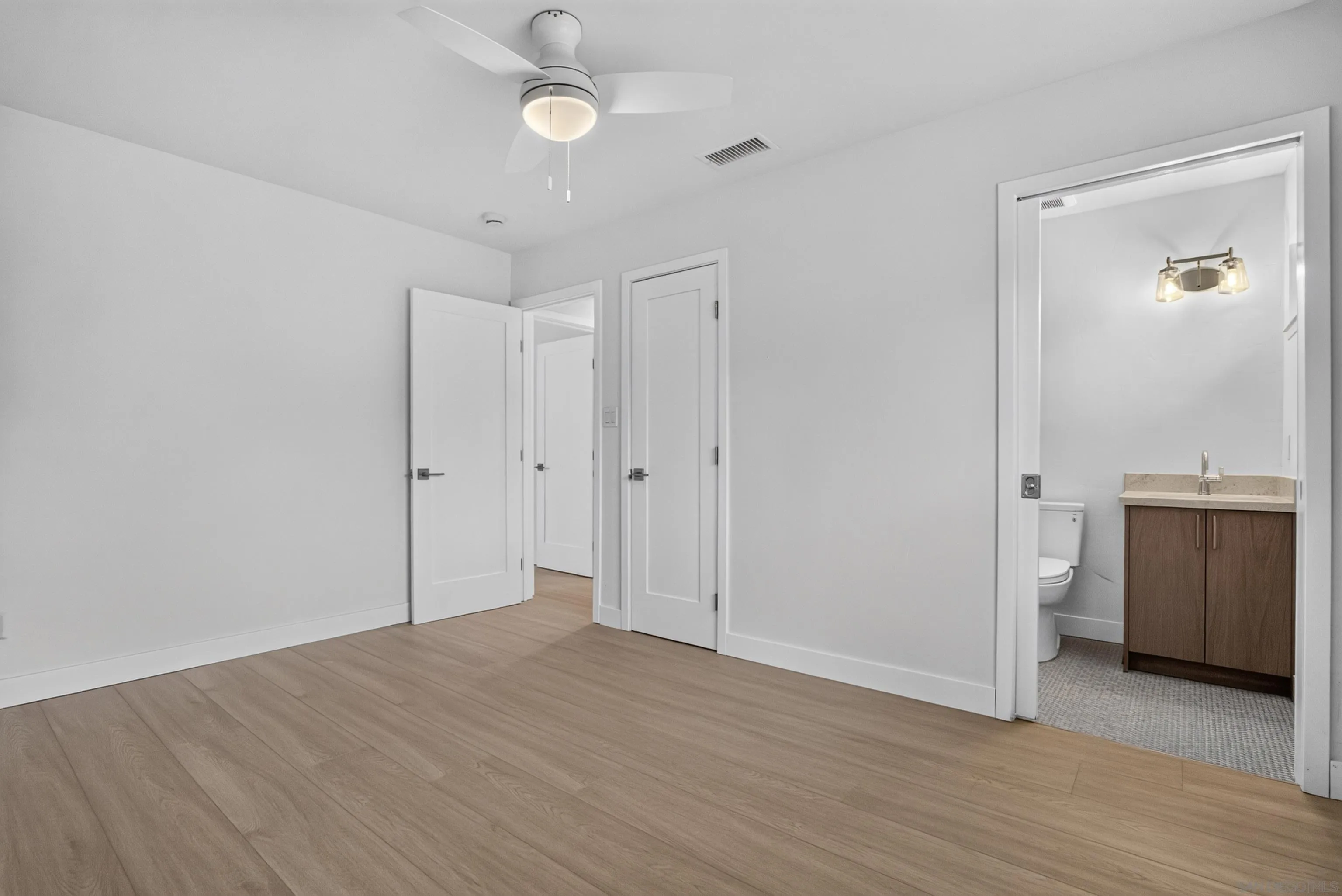 https://cdn.realtyfeed.com/cdn/127/260019461/32824b940d3949affd4b68e452efb116.webp