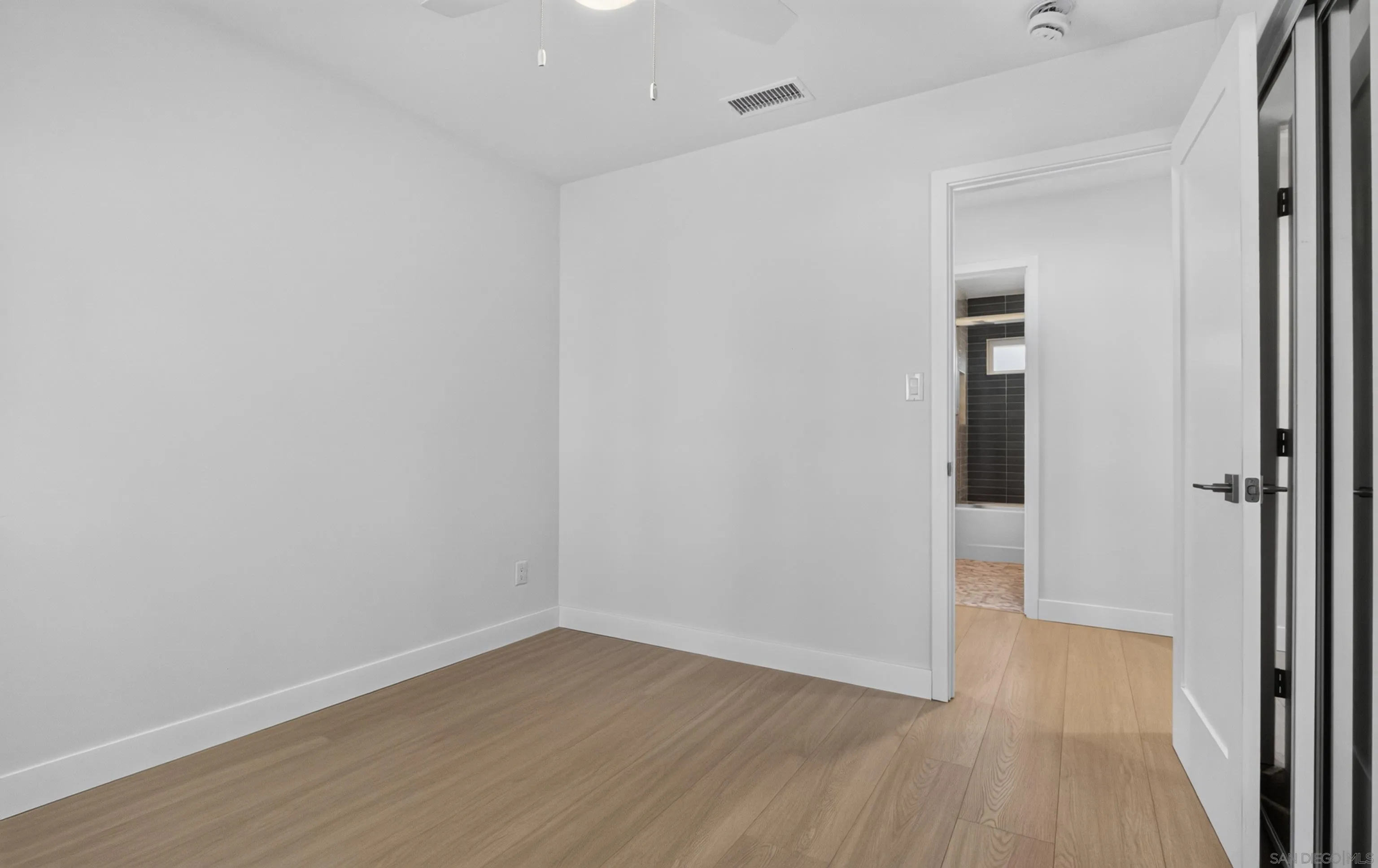 https://cdn.realtyfeed.com/cdn/127/260019461/48ad3e1e4eb10c150005c71298a3bc97.webp