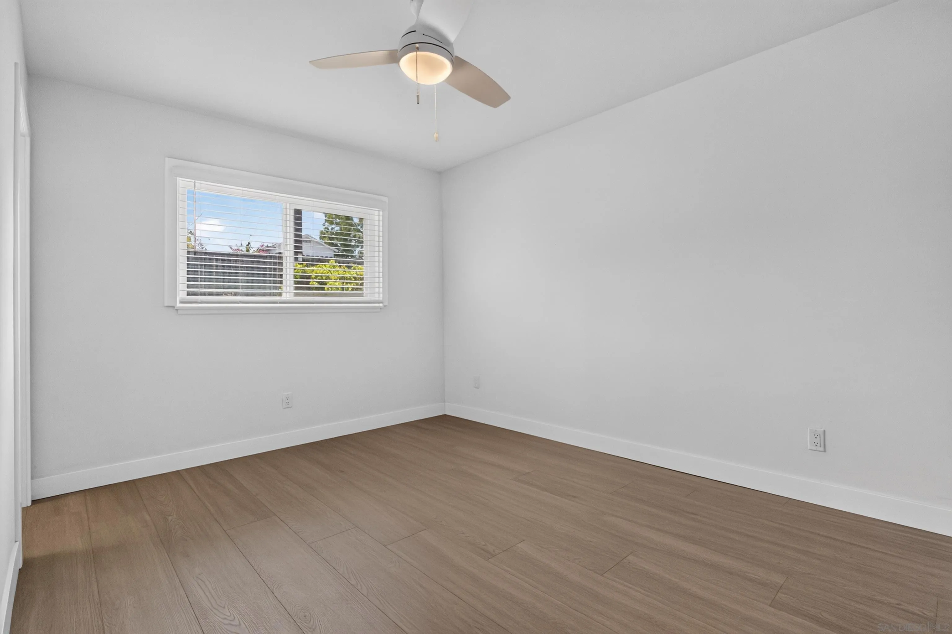 https://cdn.realtyfeed.com/cdn/127/260019461/9c0d920180a7e2aed6d93f2555304785.webp
