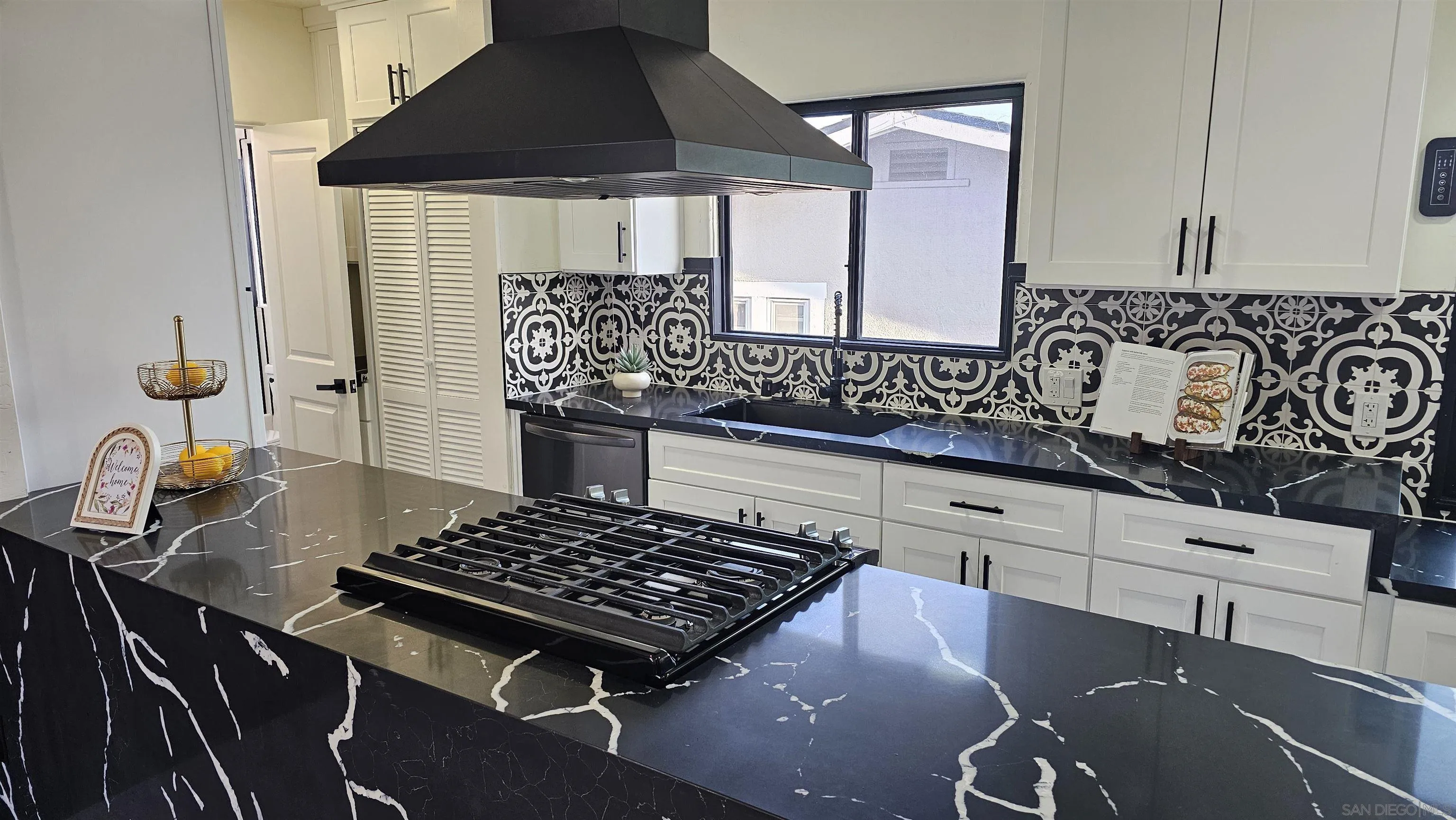https://cdn.realtyfeed.com/cdn/127/260019463/39650e7cebf748d3ff02e0cf61992a42.webp