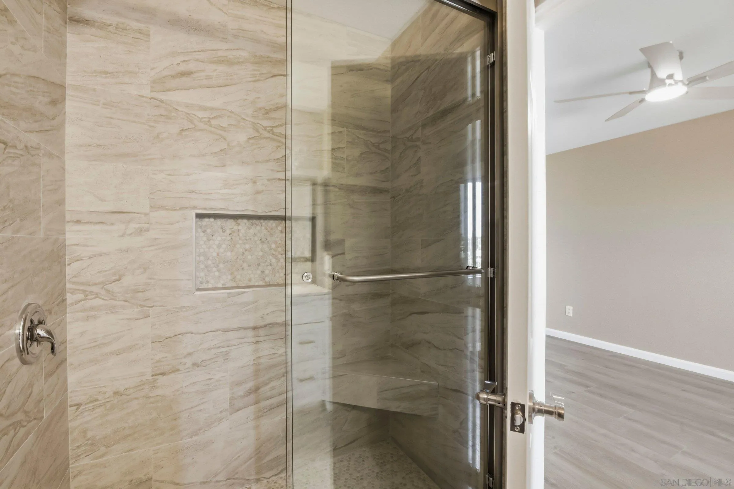Photo #15: 260019466 Listing: Photo #15