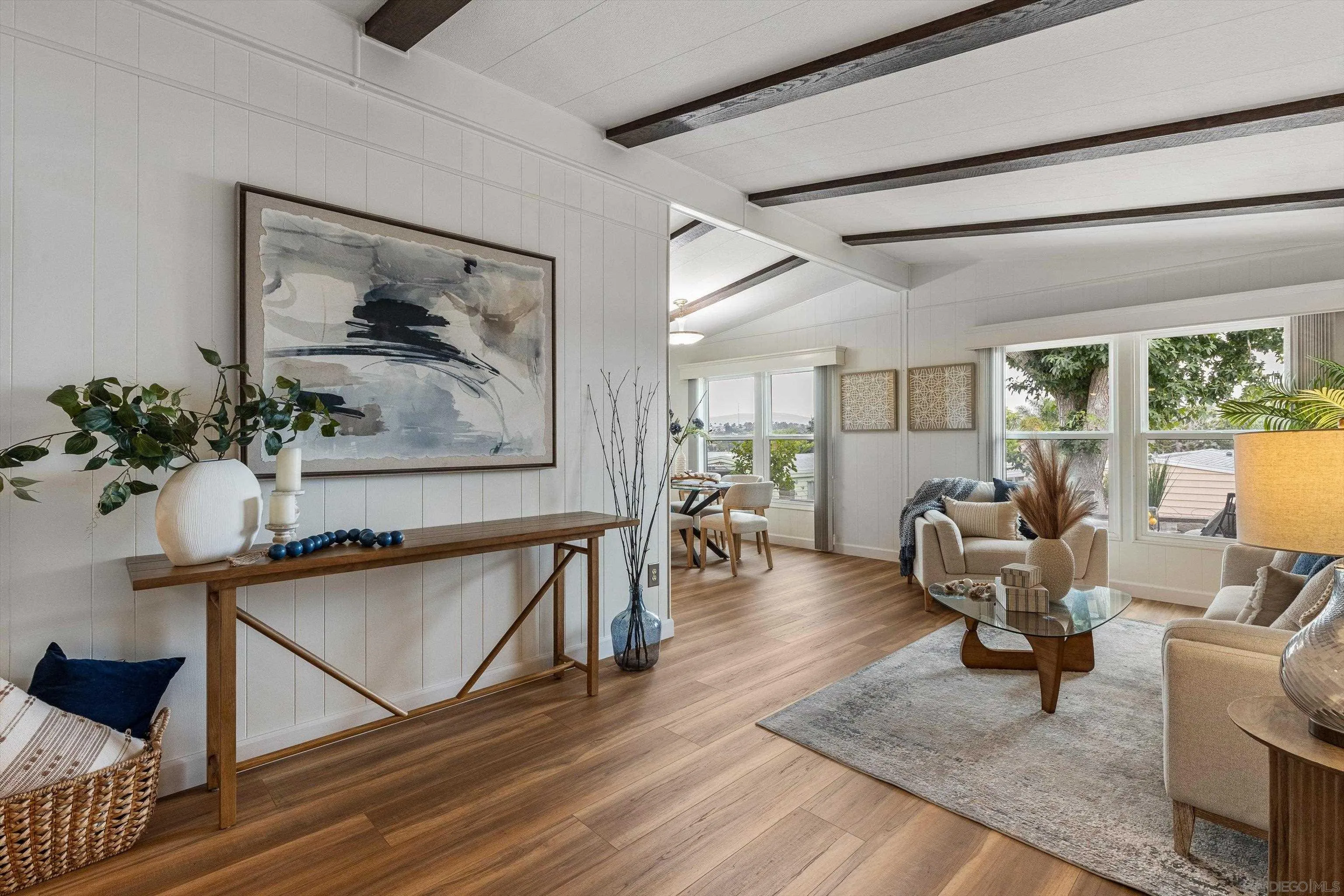 https://cdn.realtyfeed.com/cdn/127/260019471/531ba673e12295868233f55631c3a5a2.webp
