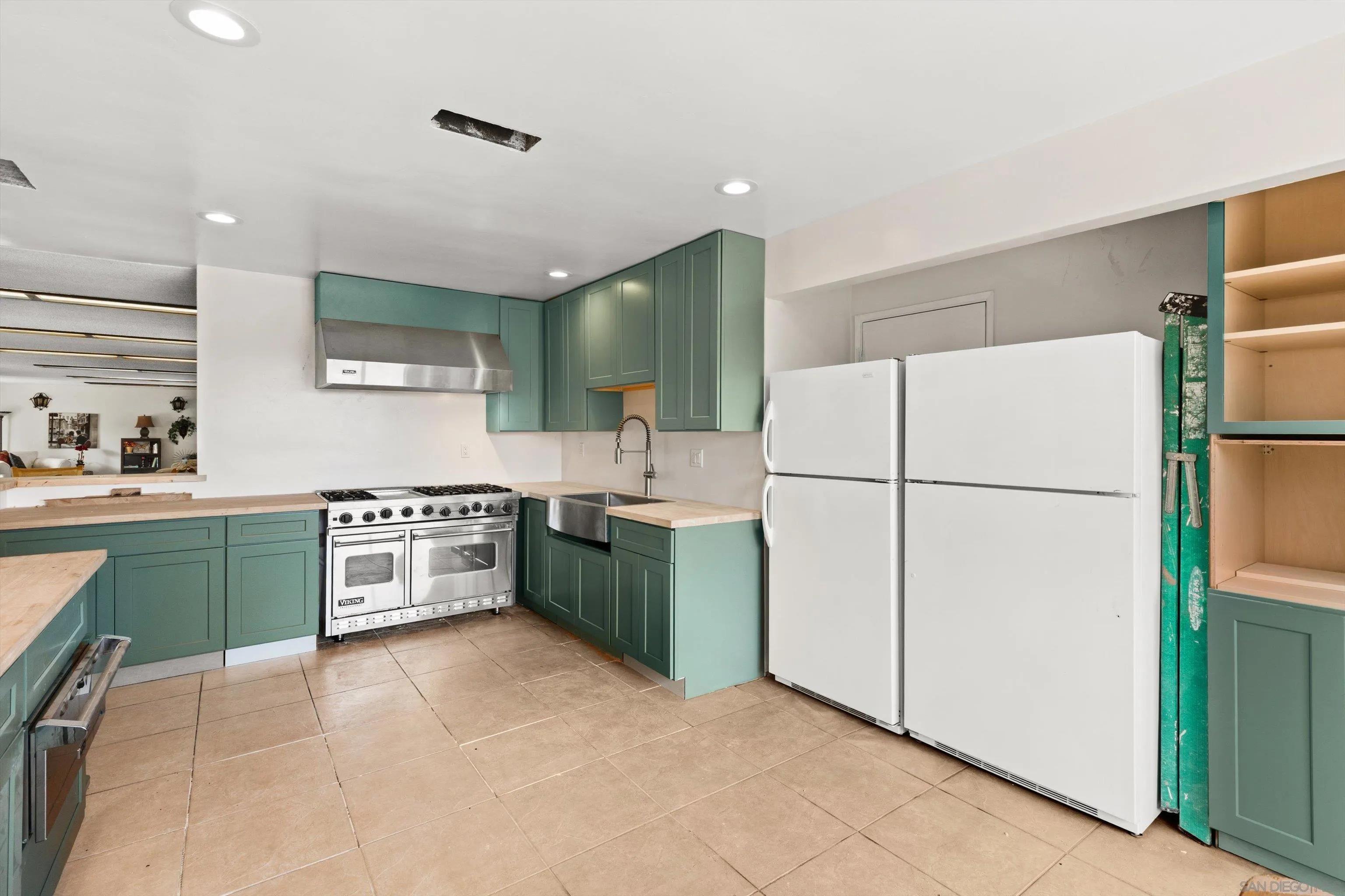 https://cdn.realtyfeed.com/cdn/127/260019471/98d92901a4279cefb209c5b43c5fa8fc.webp