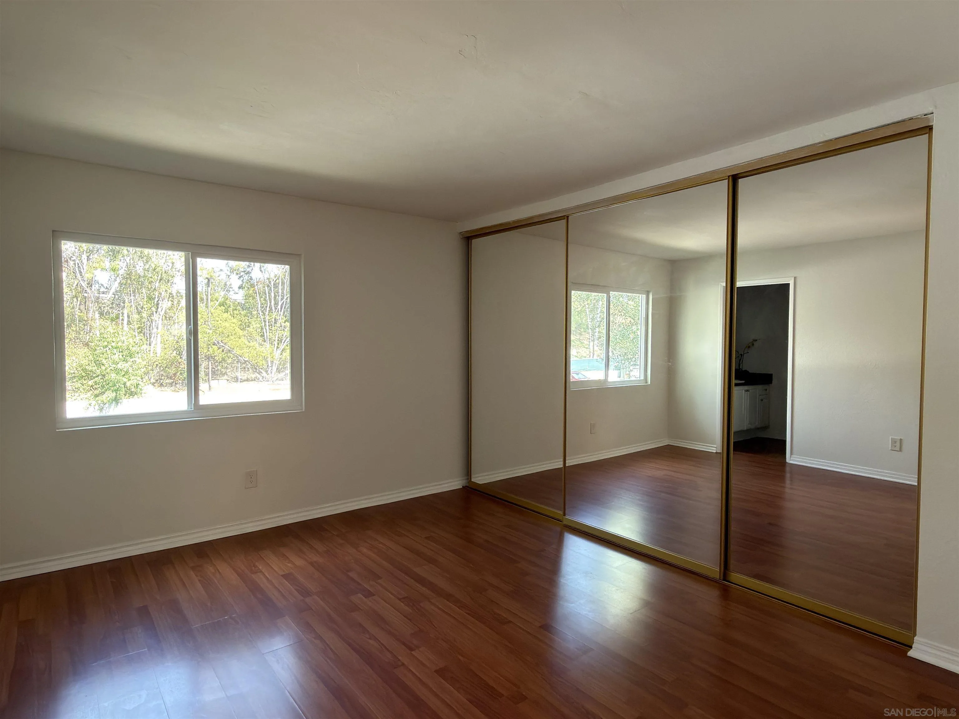 https://cdn.realtyfeed.com/cdn/127/260019472/c2c165fbb3e8fbc65deb61076a1b937a.webp