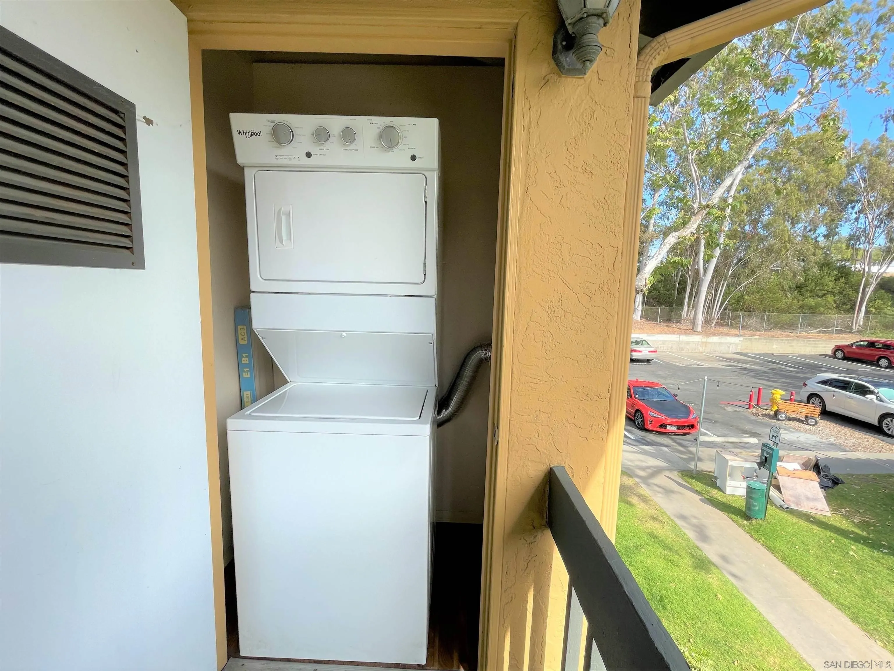 https://cdn.realtyfeed.com/cdn/127/260019472/c3d887c2d47c0482f009539535965ca9.webp