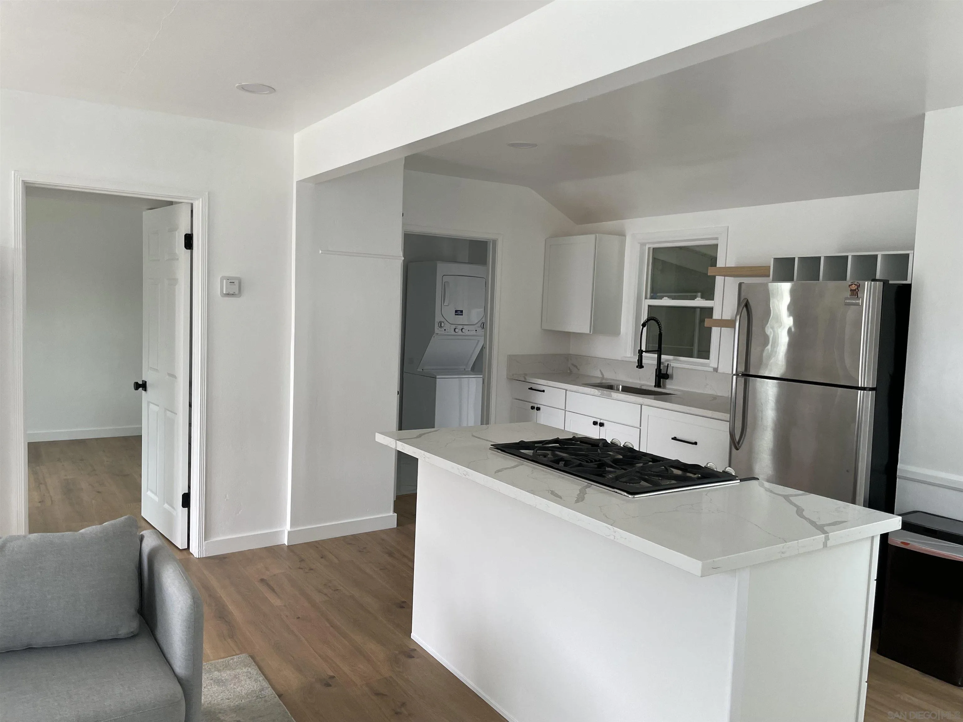 218-220 E Connecticut Ave, Vista, CA 92084 - Photo 4 of 30, Vista, CA