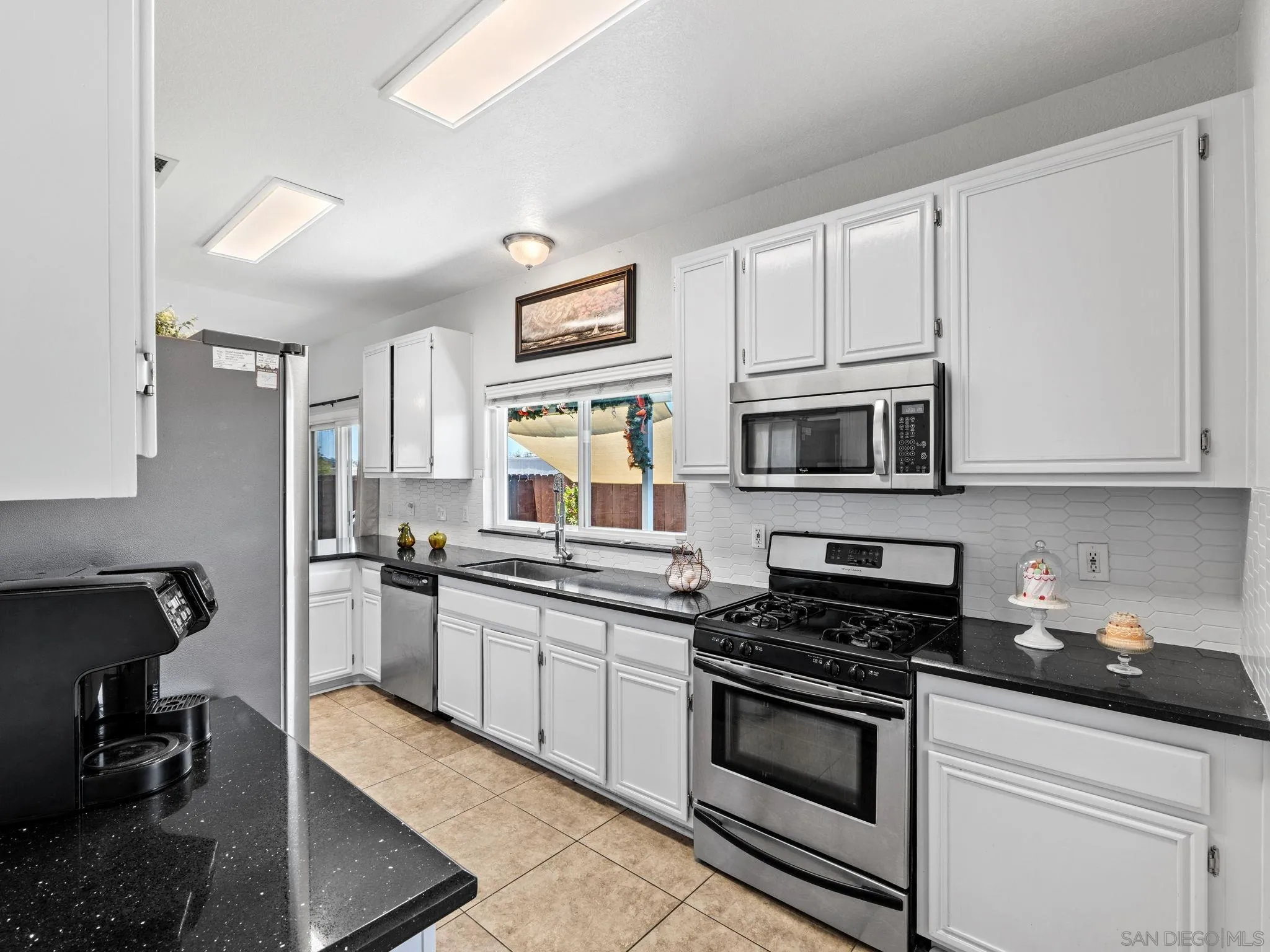 https://cdn.realtyfeed.com/cdn/127/260019476/357e4d476830045c083ebb71ecdaa797.webp