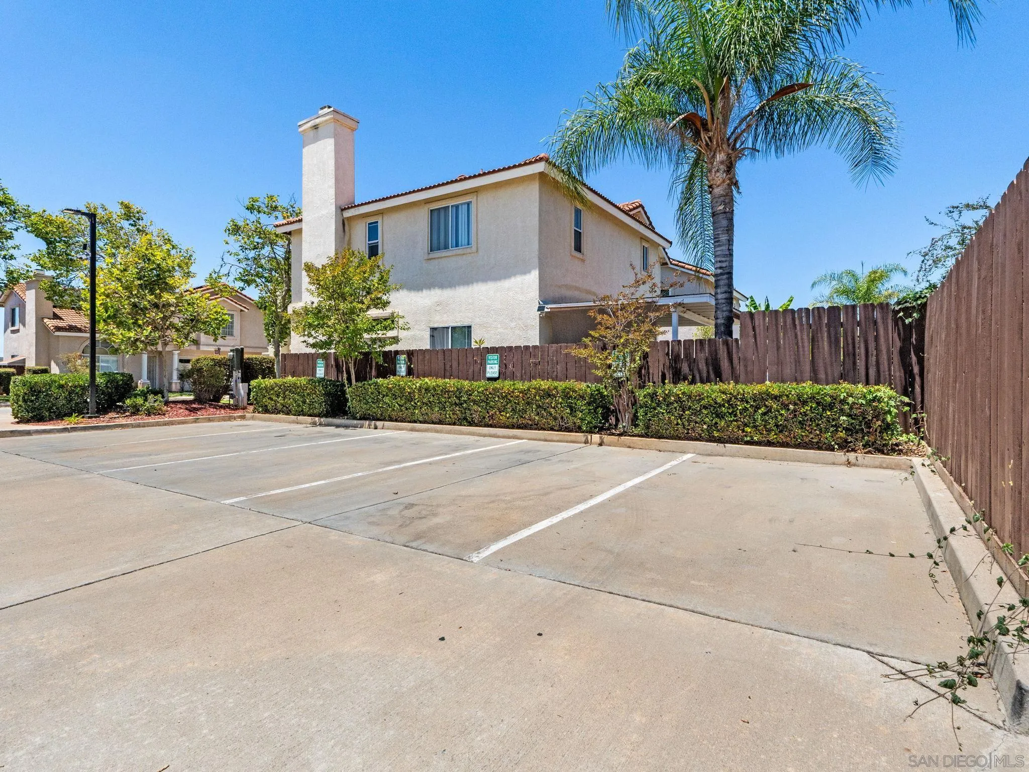 https://cdn.realtyfeed.com/cdn/127/260019476/99fe7cfd12d3635b92224df6453c9d04.webp