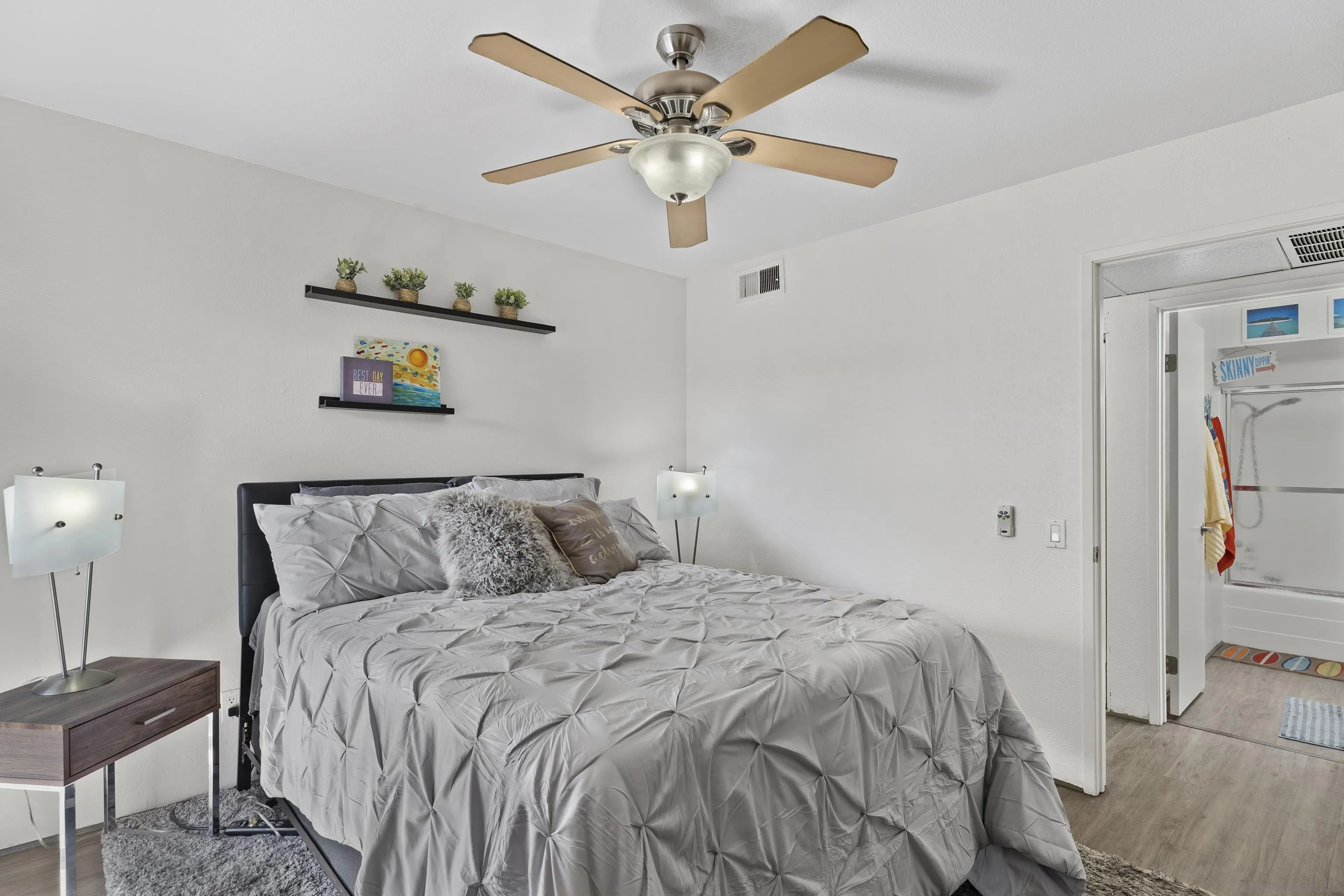 Photo #17: 260019477 Listing: Photo #17