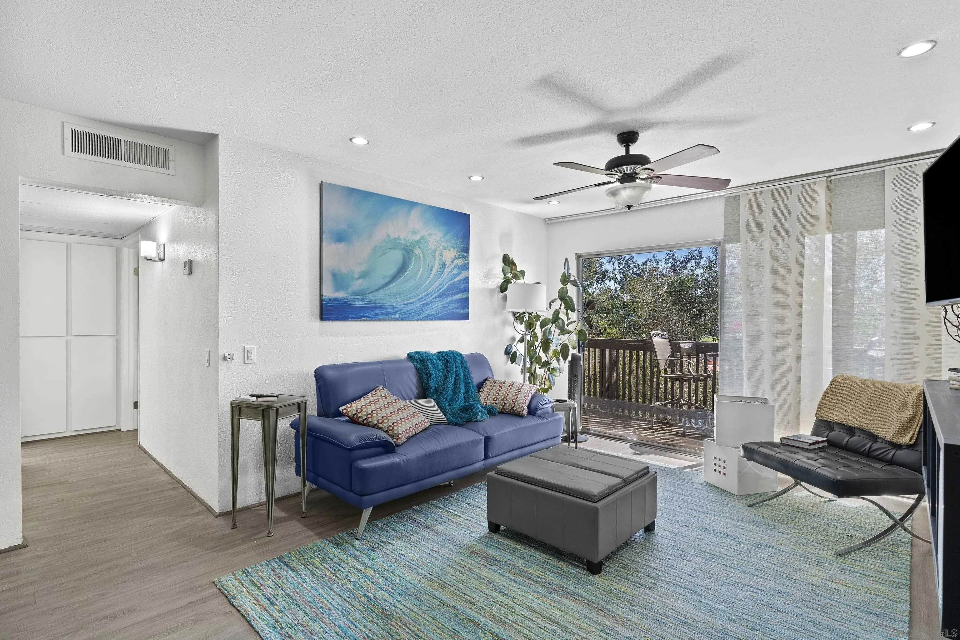Photo #12: 260019477 Listing: Photo #12