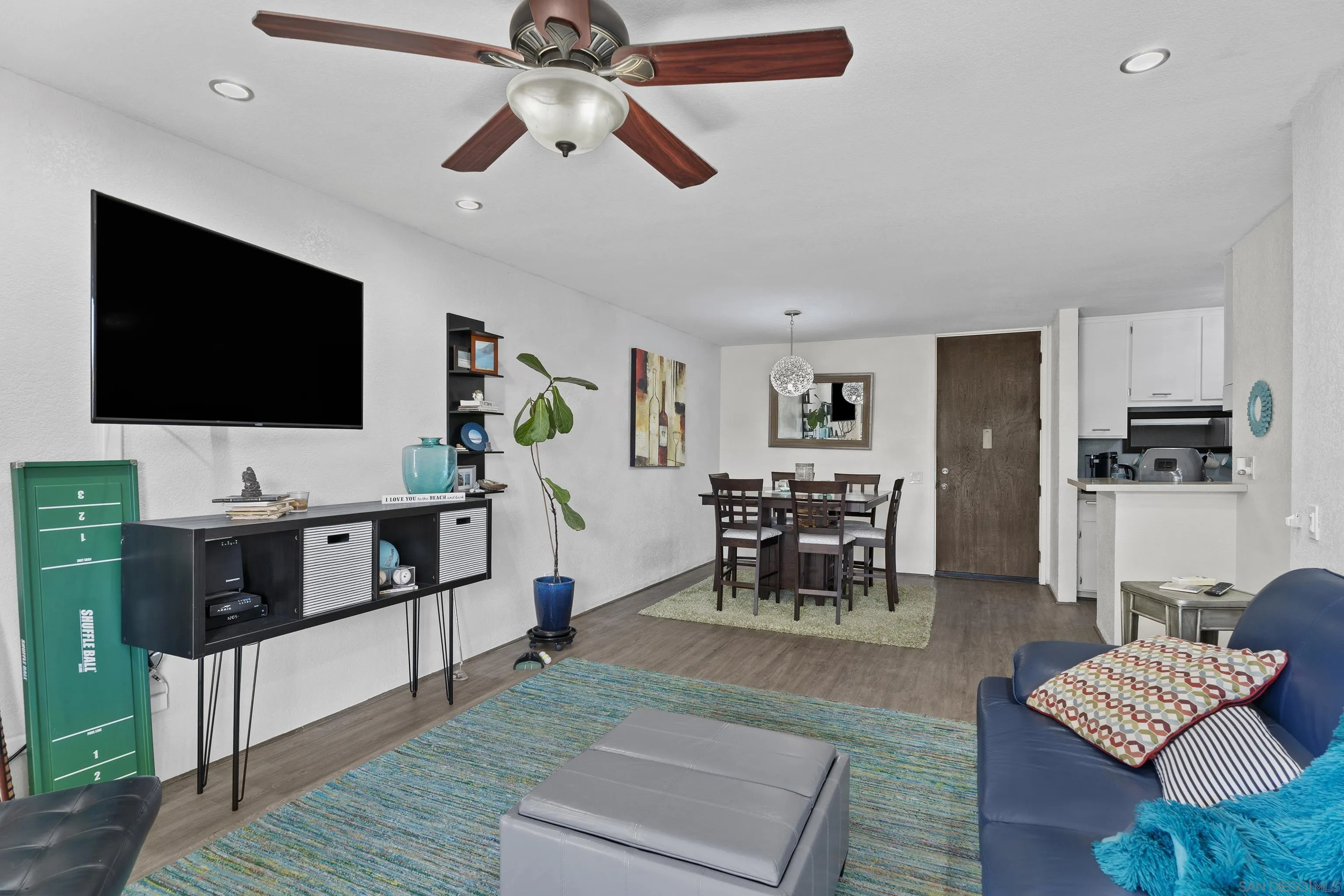 Photo #13: 260019477 Listing: Photo #13