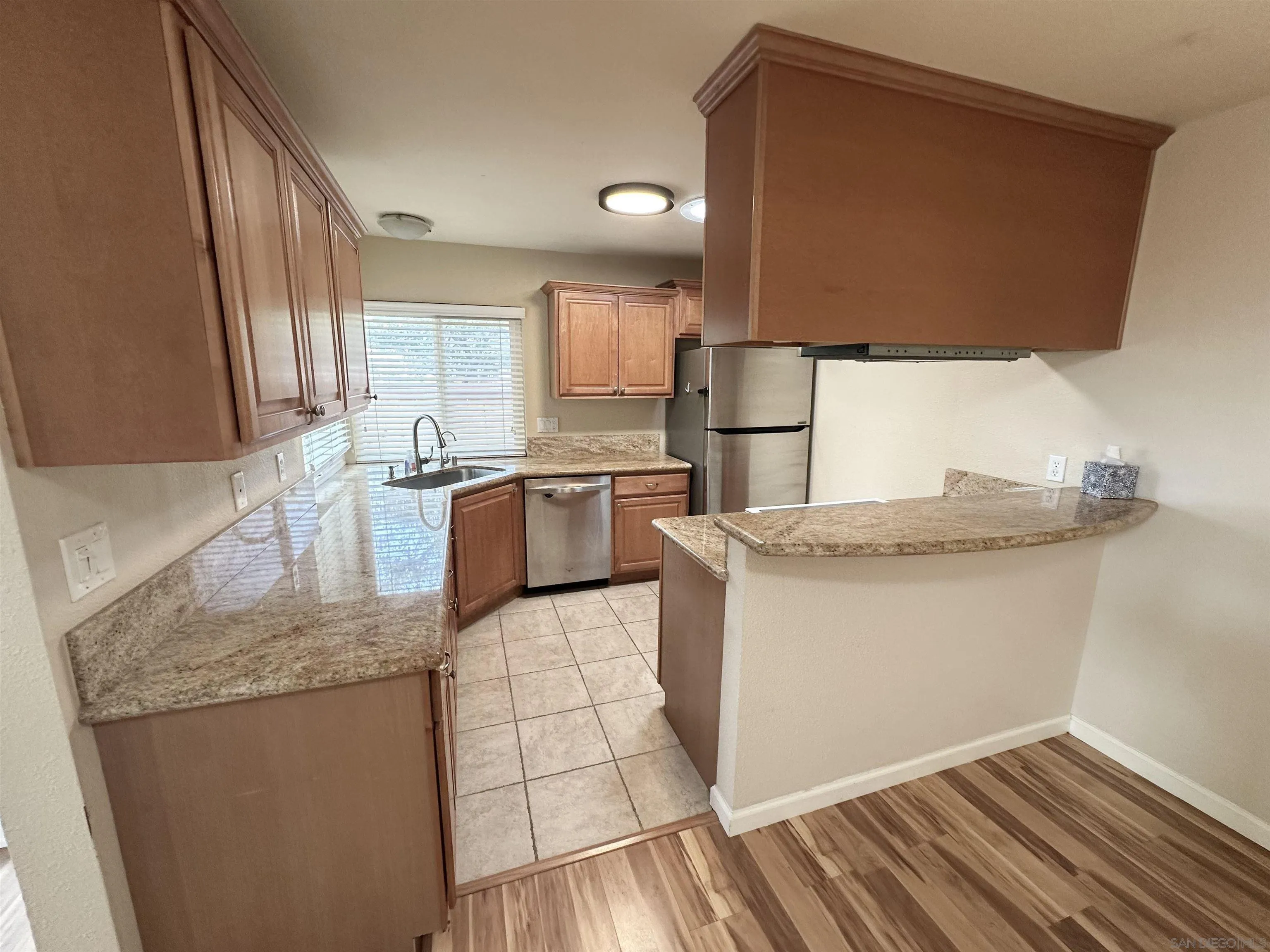 Photo #6: 260019478 Listing: Photo #6