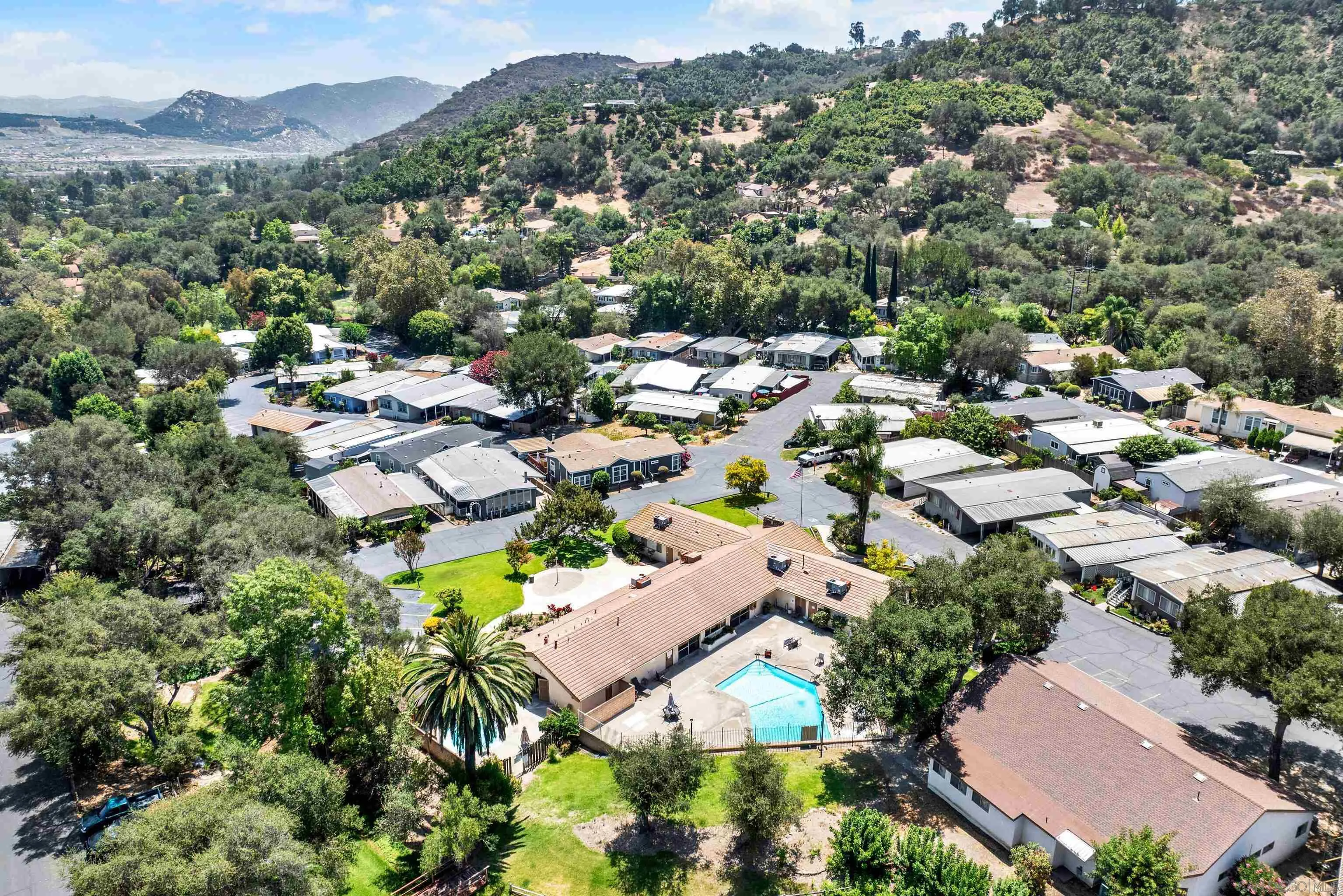 https://cdn.realtyfeed.com/cdn/127/260019481/034d3a9a60534388f9e9f835e0b5f95f.webp