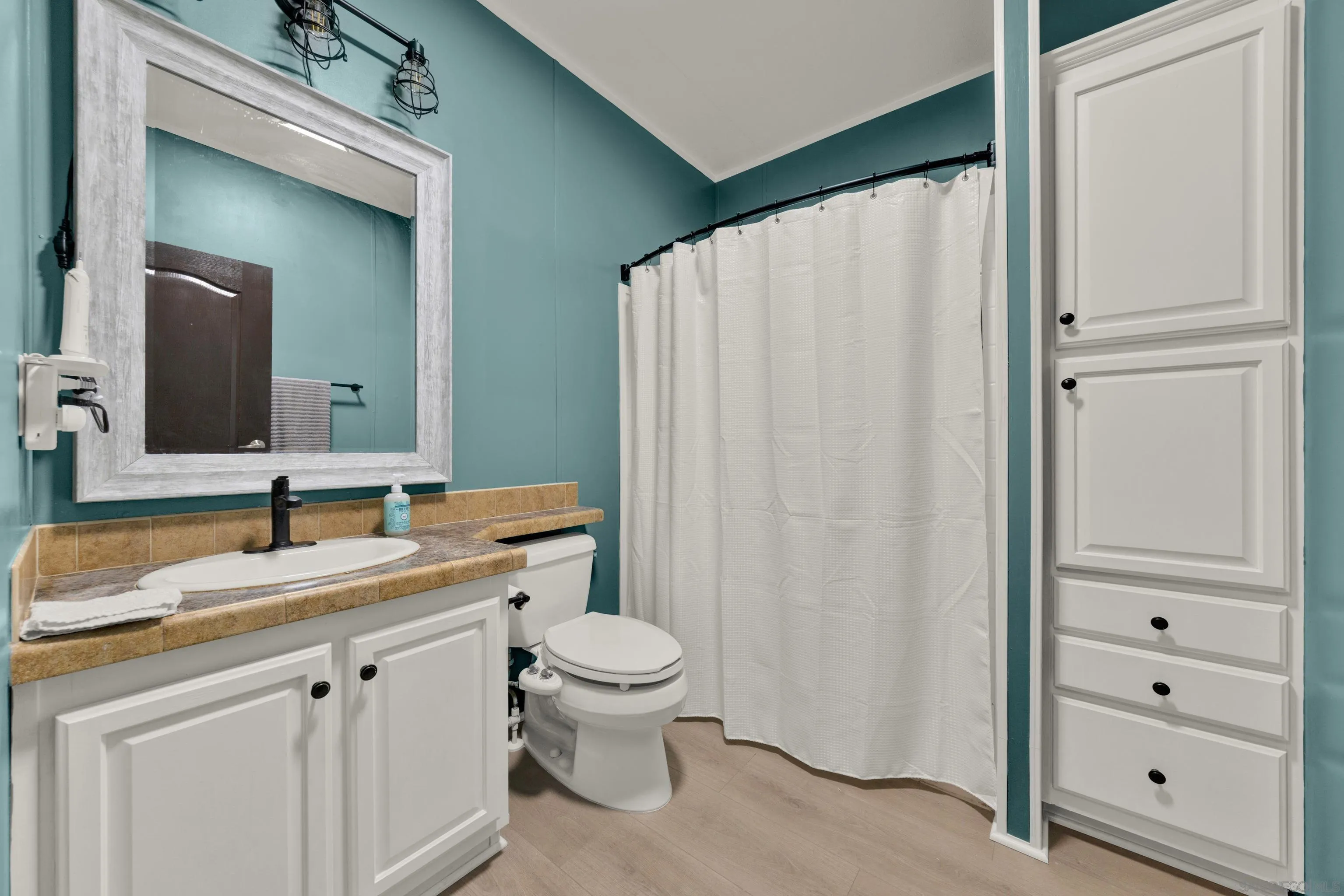 https://cdn.realtyfeed.com/cdn/127/260019481/7ef2a7816586a453e8a75b6d63535f69.webp