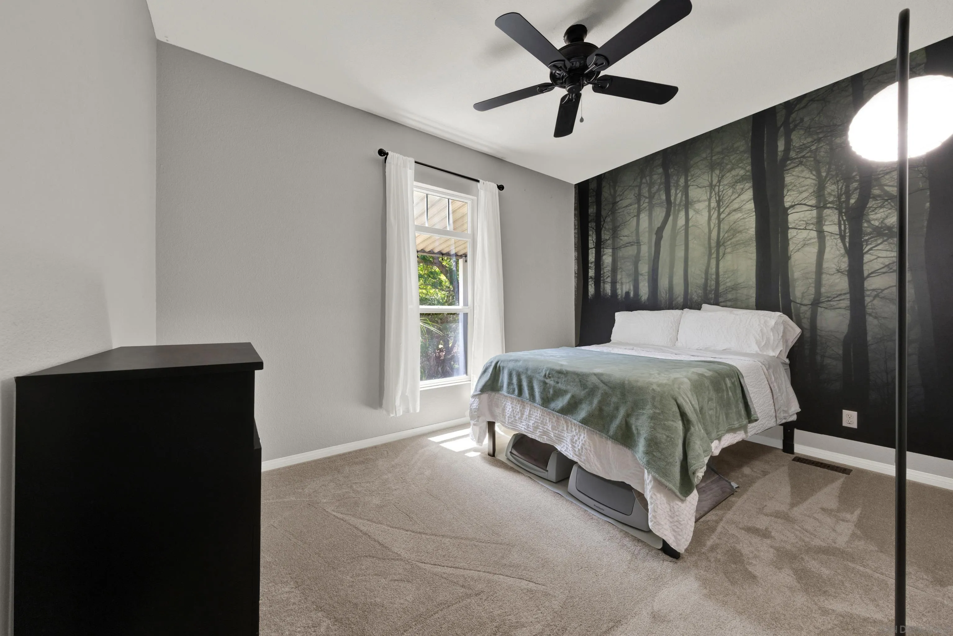 https://cdn.realtyfeed.com/cdn/127/260019481/80836f10e6658a81650501b9ded71964.webp