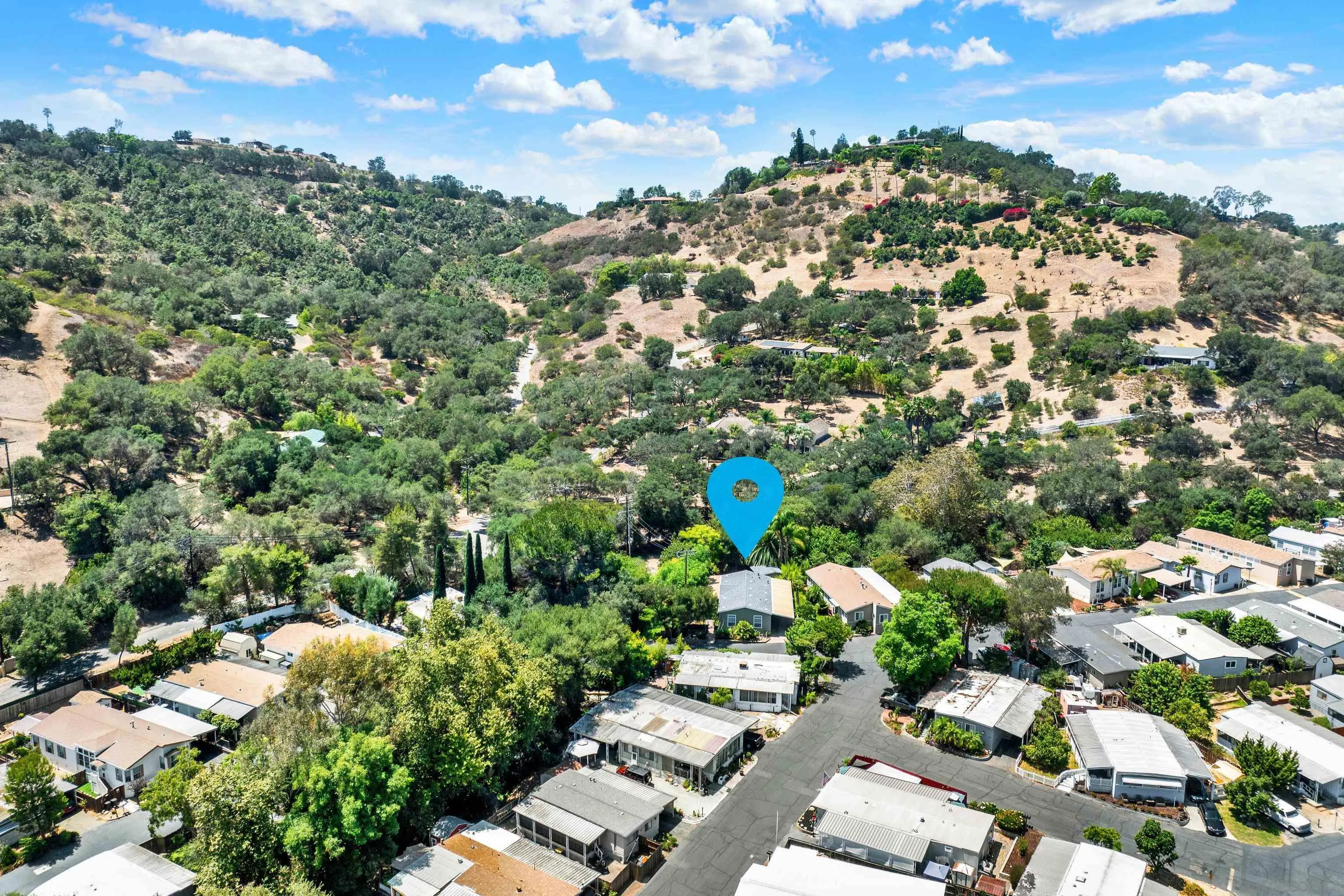 https://cdn.realtyfeed.com/cdn/127/260019481/c099f9e9cee125defe27af42048278ce.webp