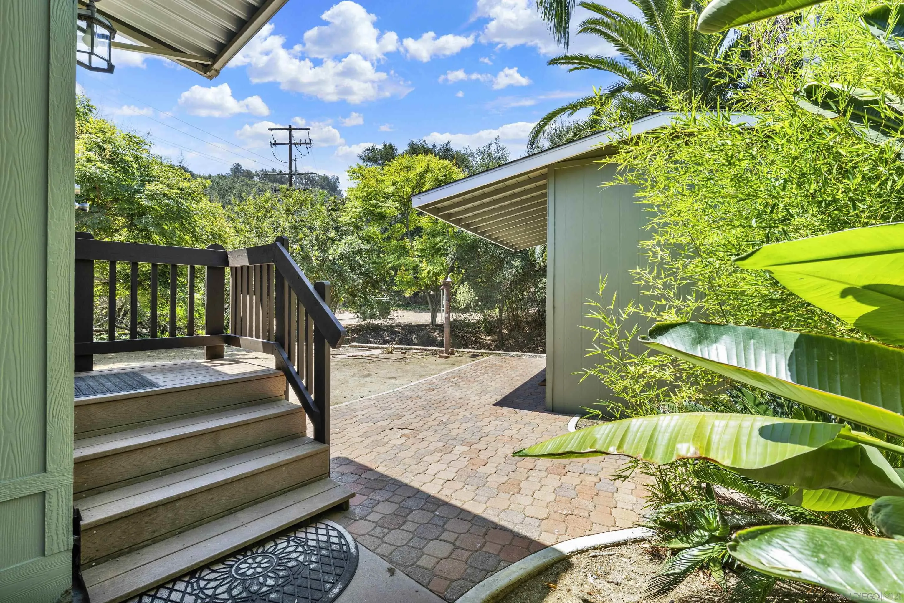 https://cdn.realtyfeed.com/cdn/127/260019481/d94e8f3bb47f22d3156371deb3c0f76a.webp