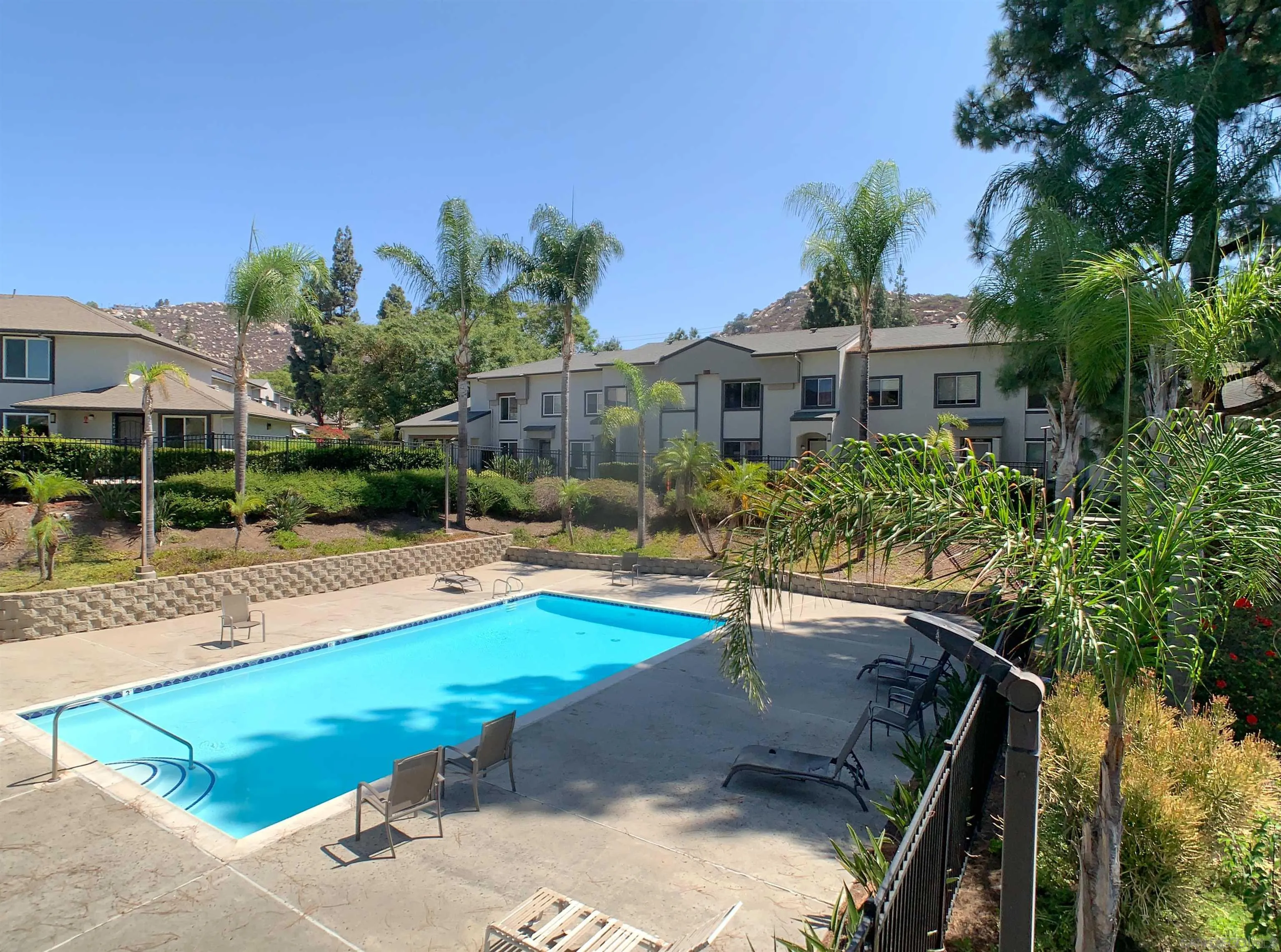 https://cdn.realtyfeed.com/cdn/127/260019483/9eaf41f5f981ea0e33f2d483b6037d99.webp